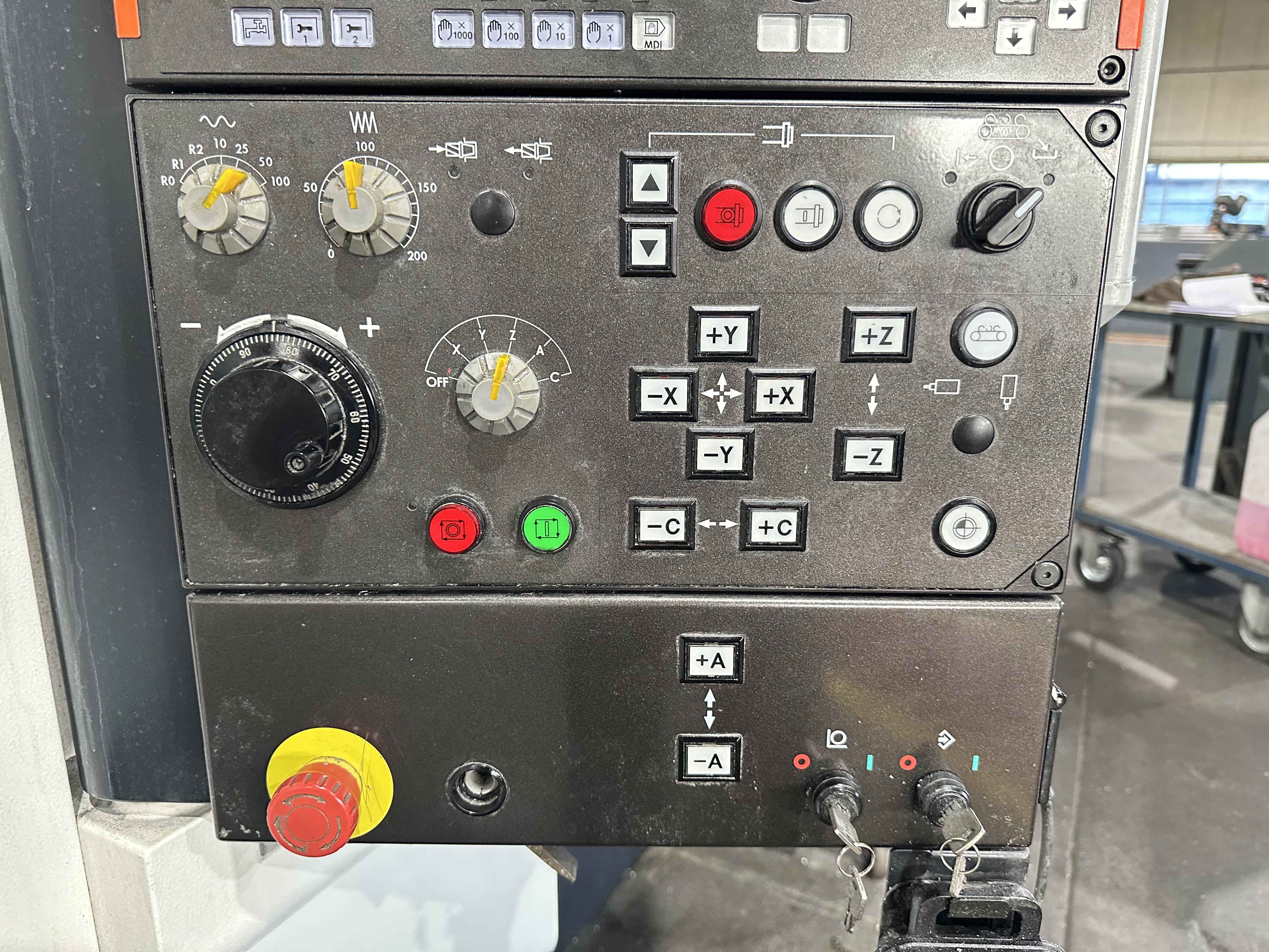 Mazak Variaxis 500-5X II 5 Axis CNC Machining Centre. (2012)