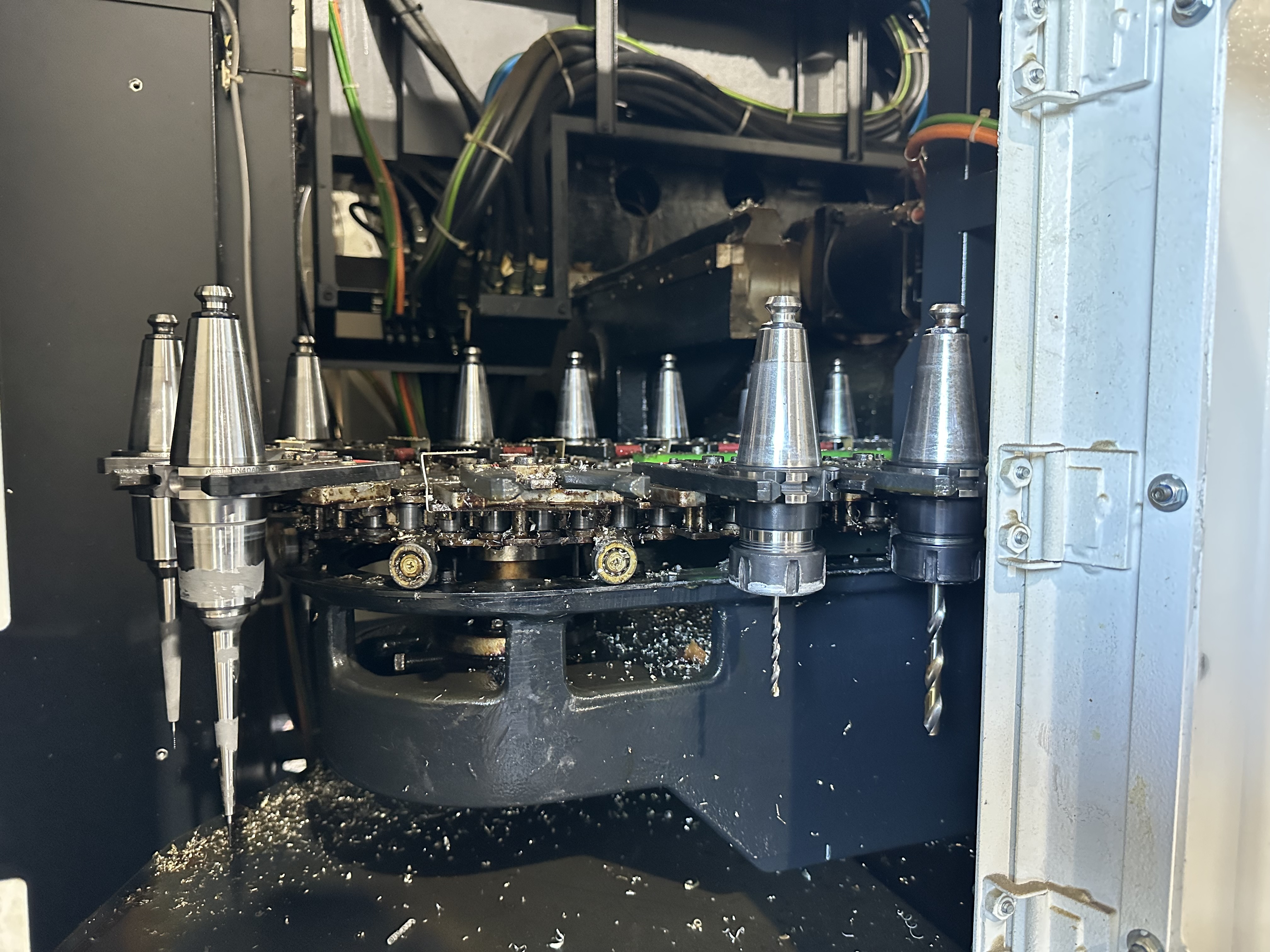 Mazak Variaxis i-500 5 Axis CNC Machining Centre. (2015)