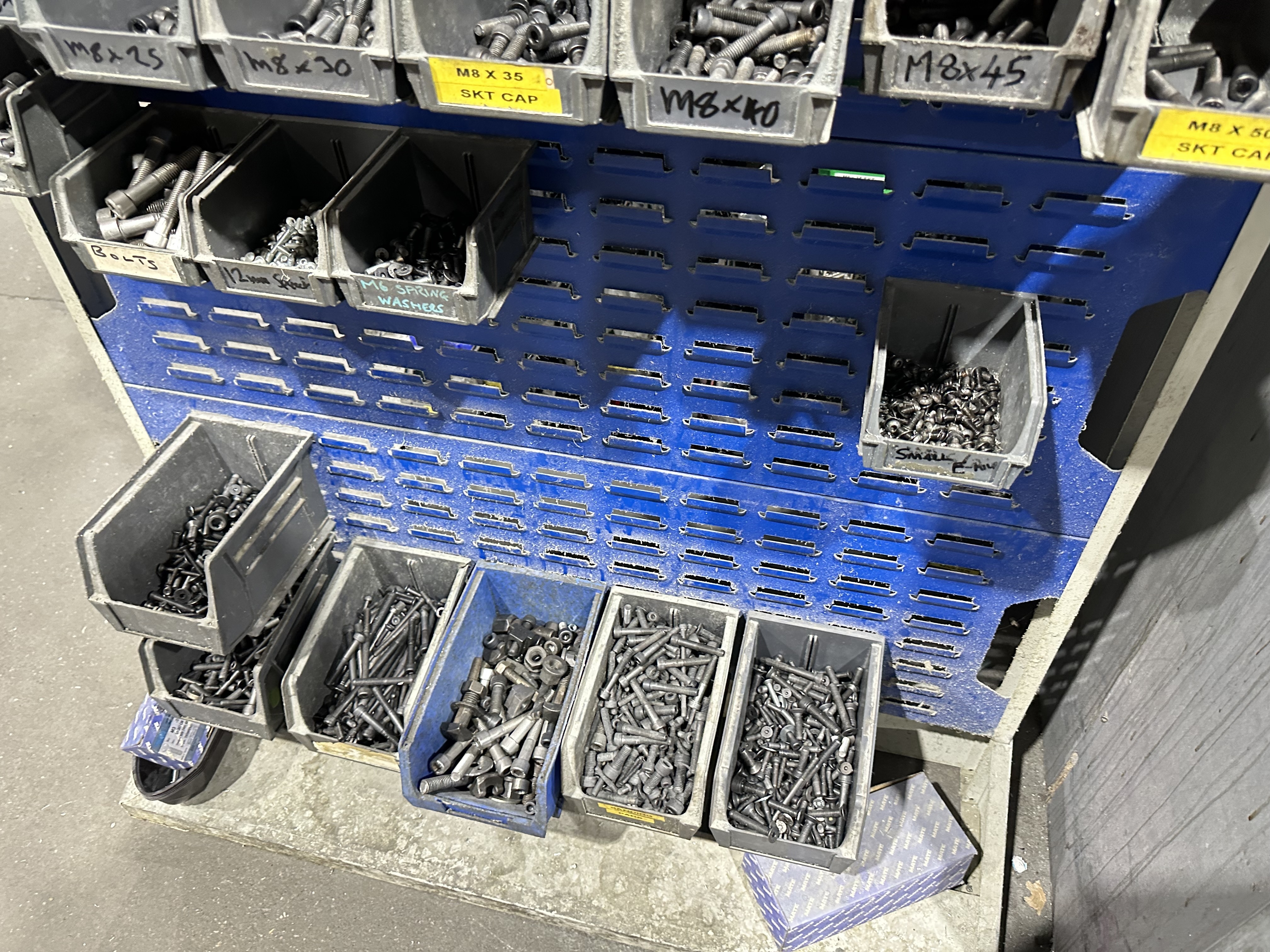 Large Qty of Cap Head Screws, Counter Sink Head Screws and Other Fixings 