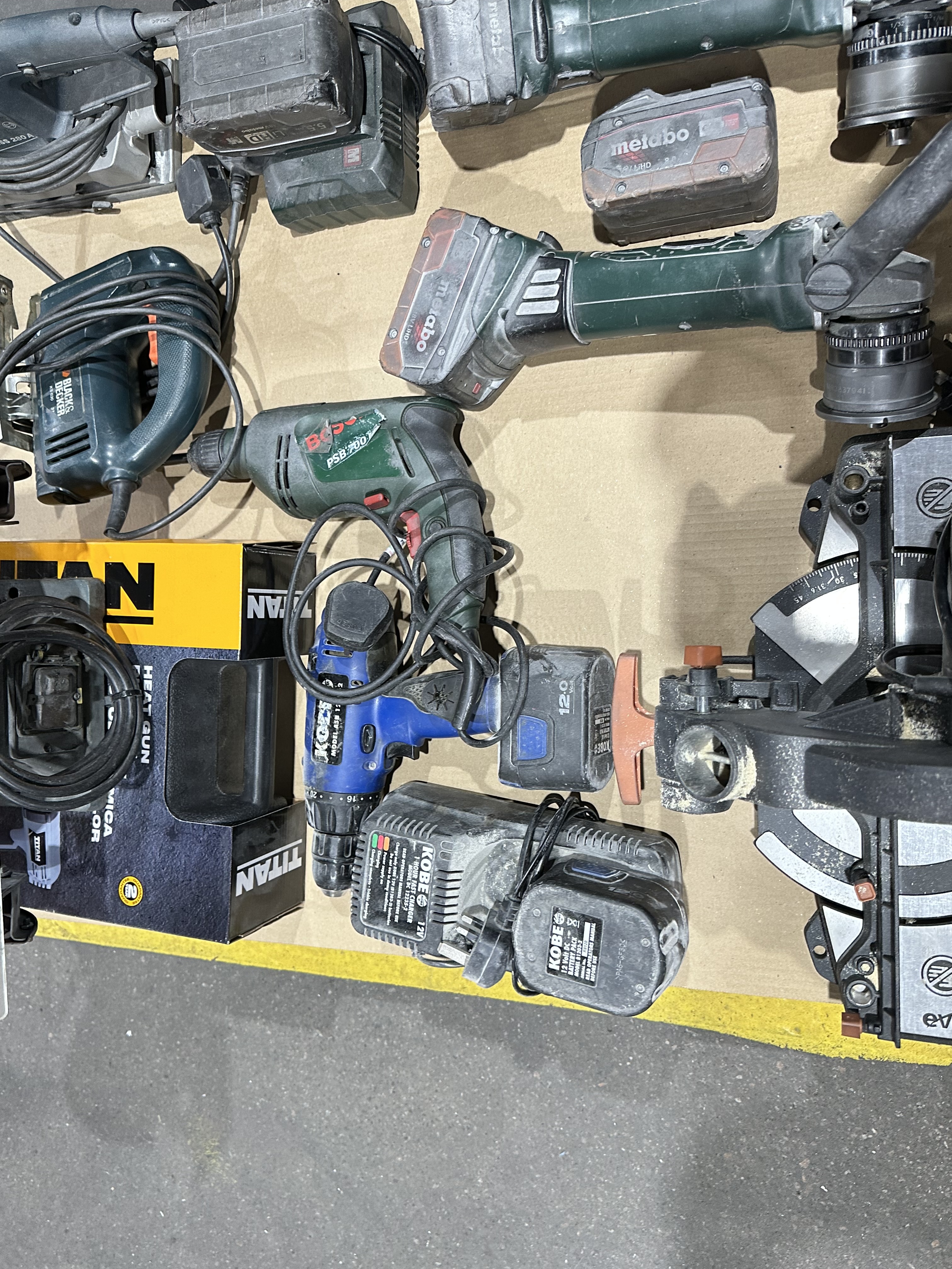 Various Cordless & Corded Power Tools 