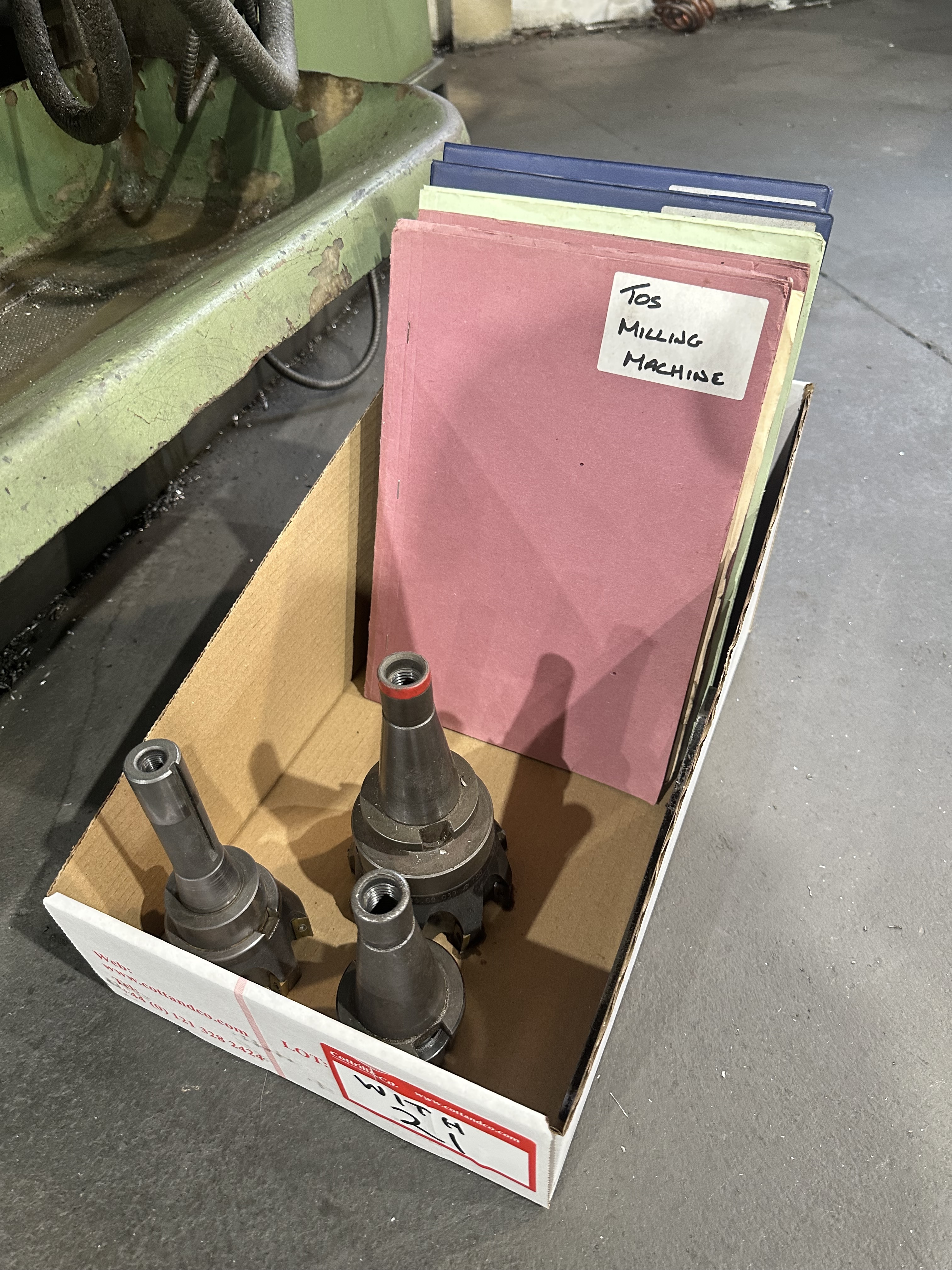 TOS Kurim FNK 25A Knee Type Turret Head Milling Machine (1995)