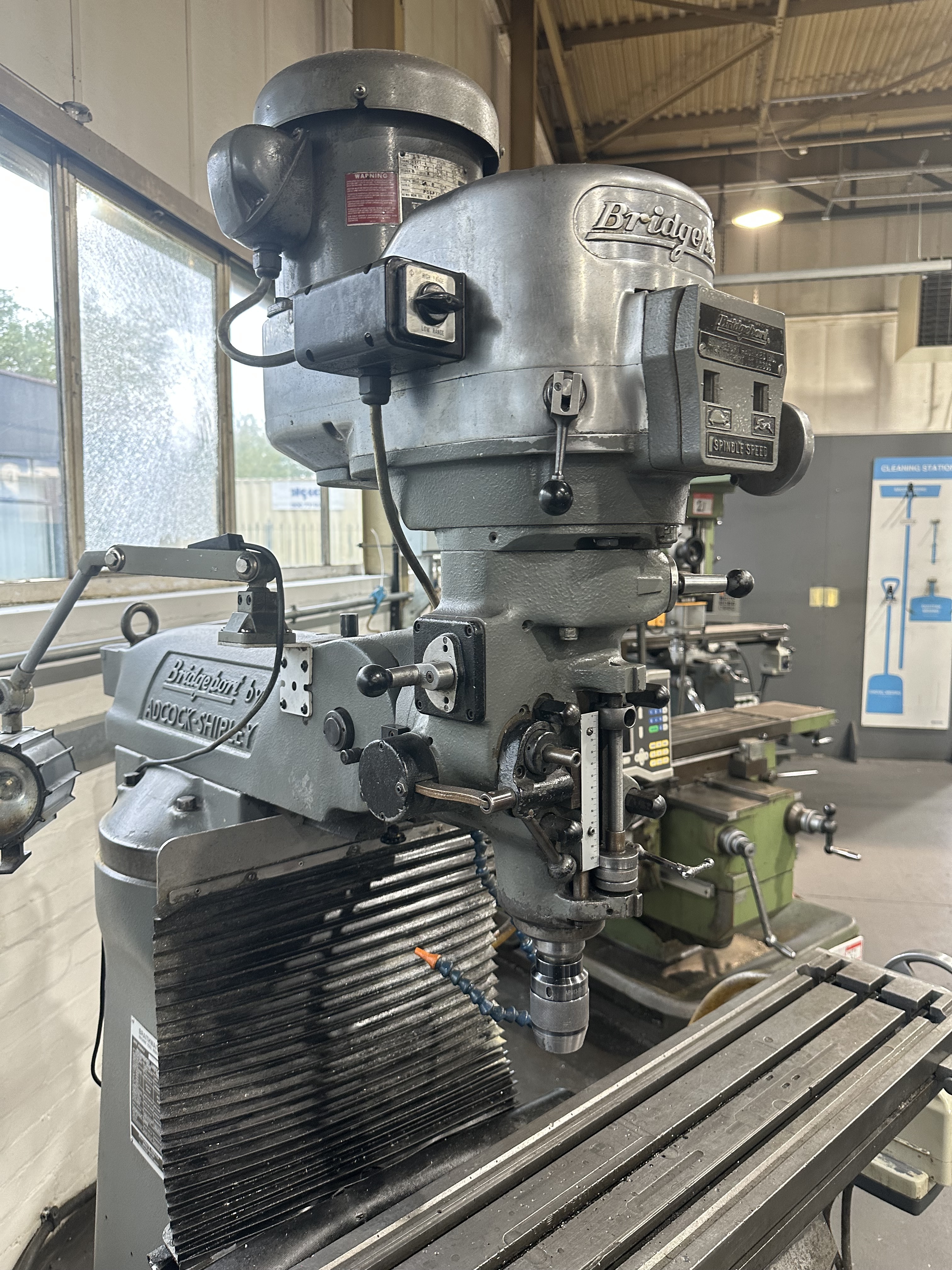 Bridgeport Series 1 2Hp Turret Head Milling Machine