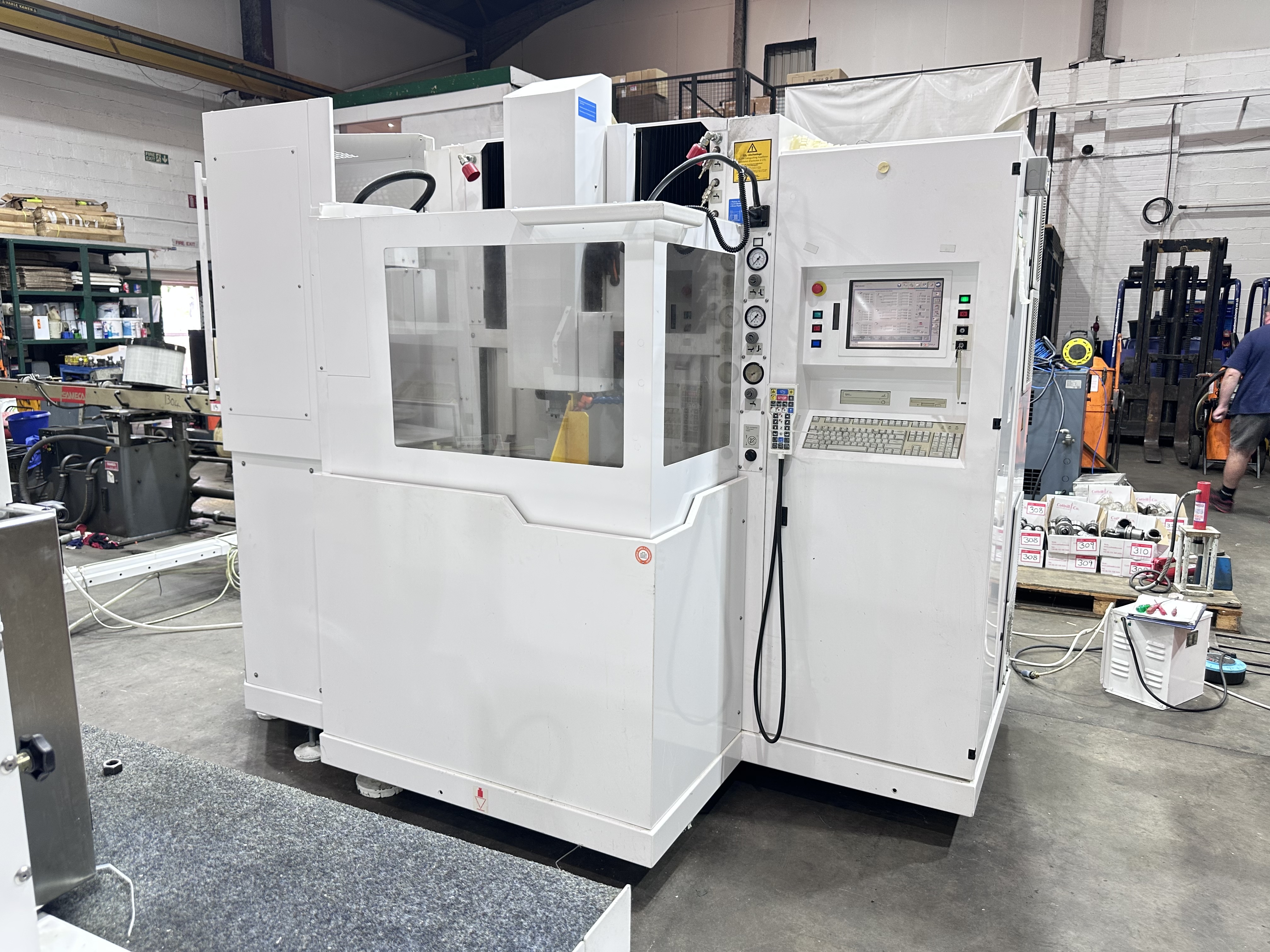 Charmilles FO 350 S Die-Sink Electro-Discharge Machine. (2008)