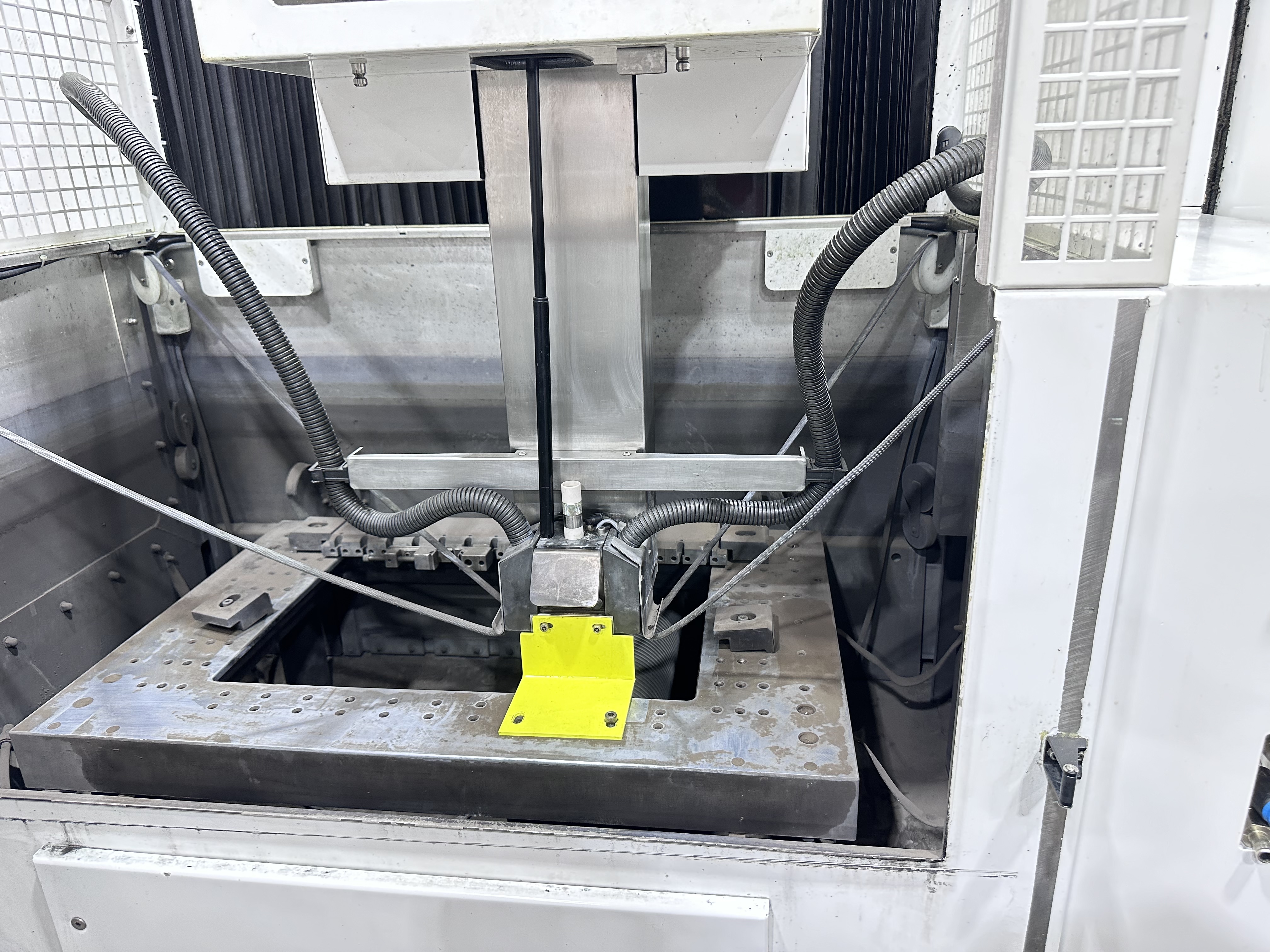 Charmilles Robofil 440-CC Wire-Cut Electro-Discharge Machine. (2002)