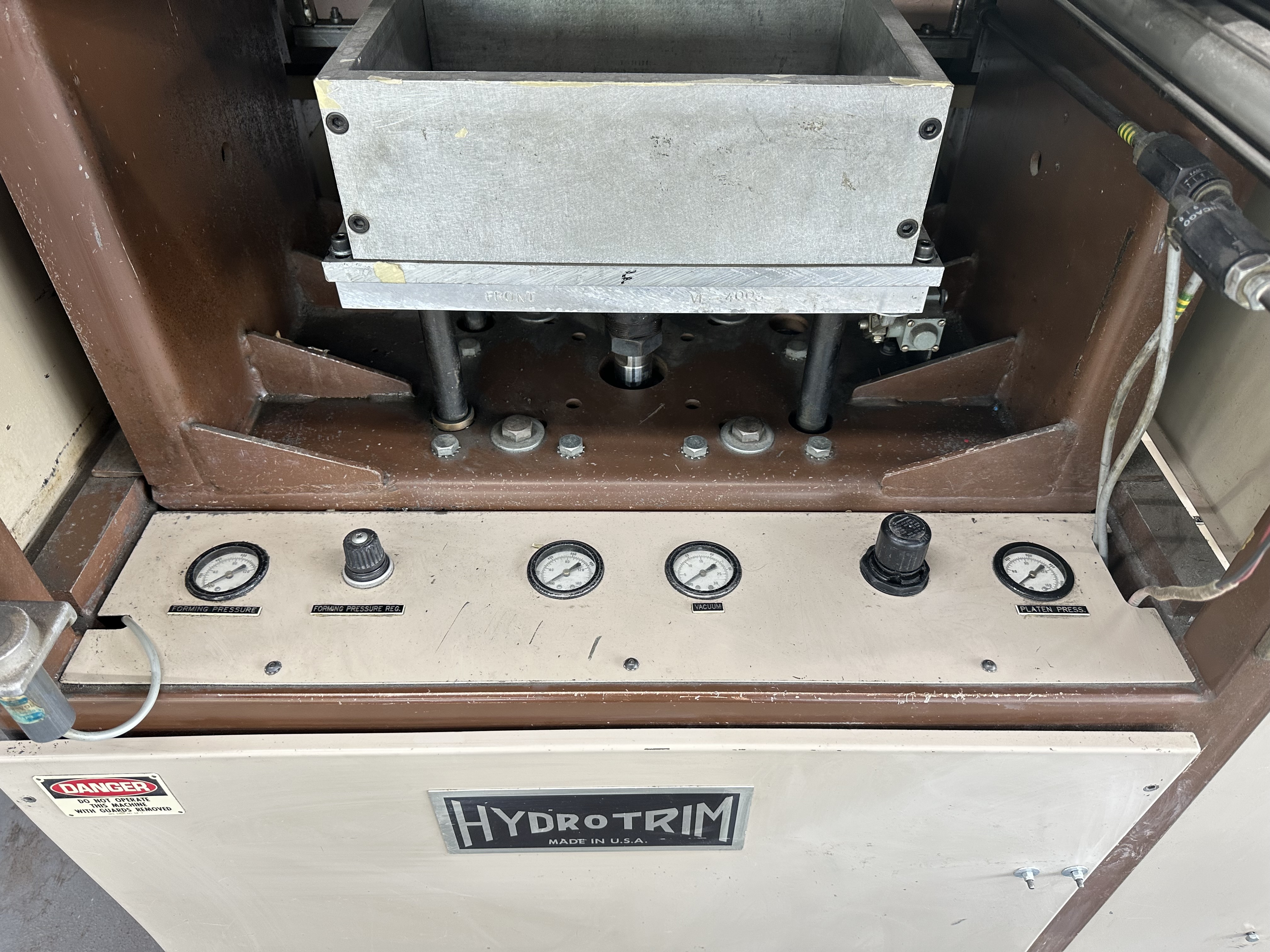  Labform 1620 Hydro-Trim Laboratory Thermoforming Machine
