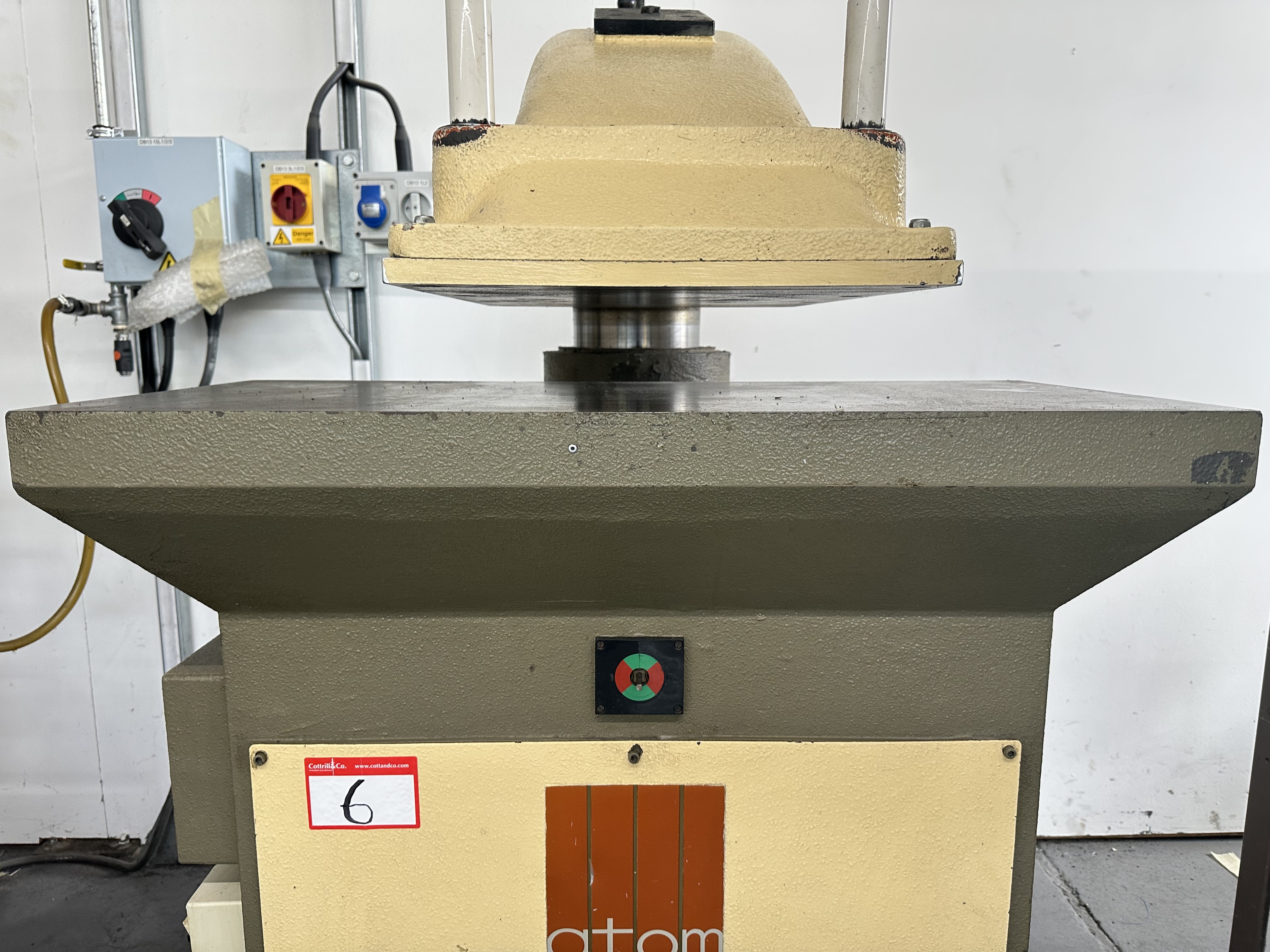 Atom G222 STVL Clicking Press