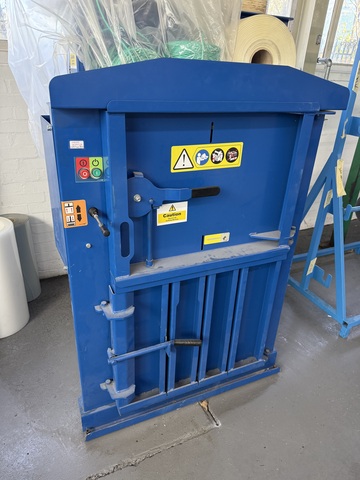 MacFab Waste Compactor / Bailer (2016)