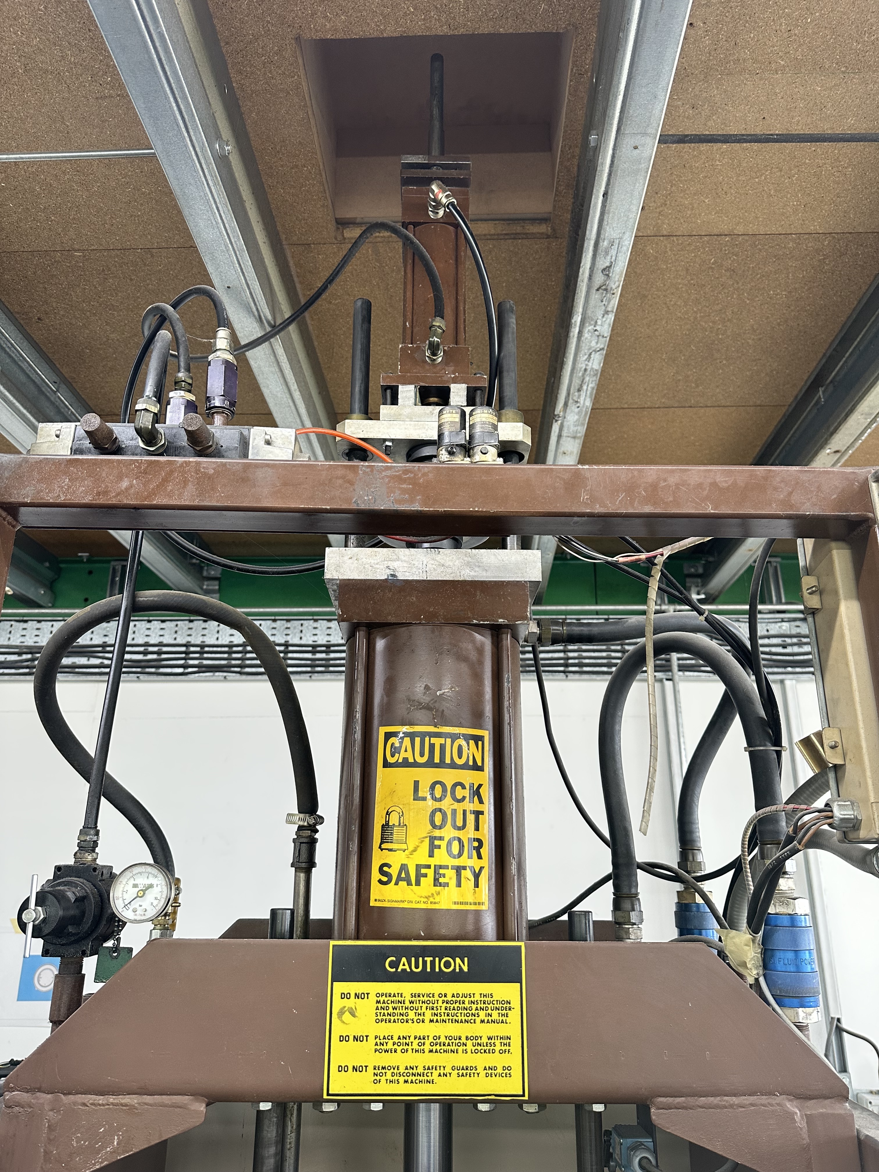  Labform 1620 Hydro-Trim Laboratory Thermoforming Machine