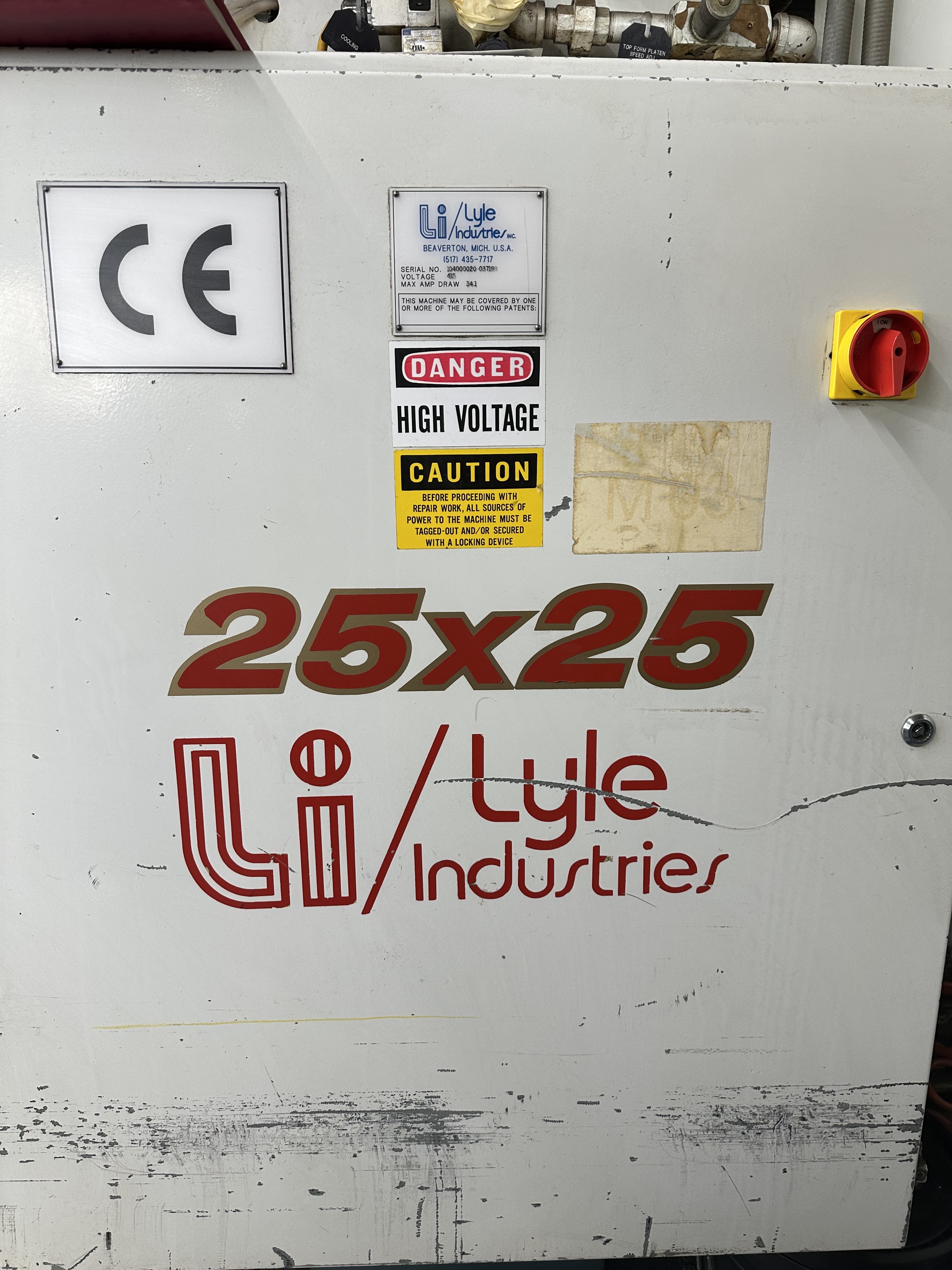 Lyle Industries 25 x 25 Single Station Vacuum Thermoforming Machine (1996)