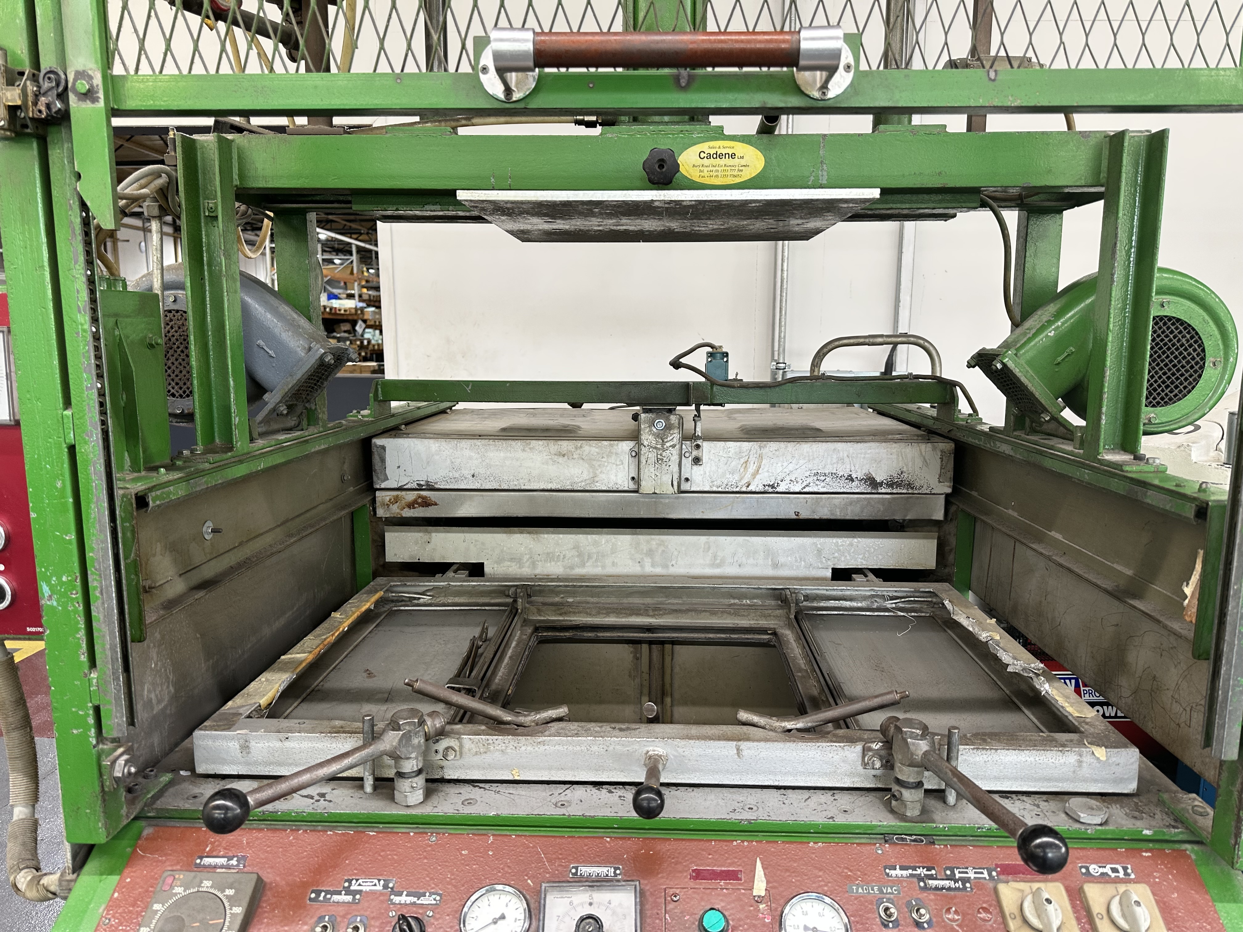 Illig UA100d Vacuum Forming Machine (1973)