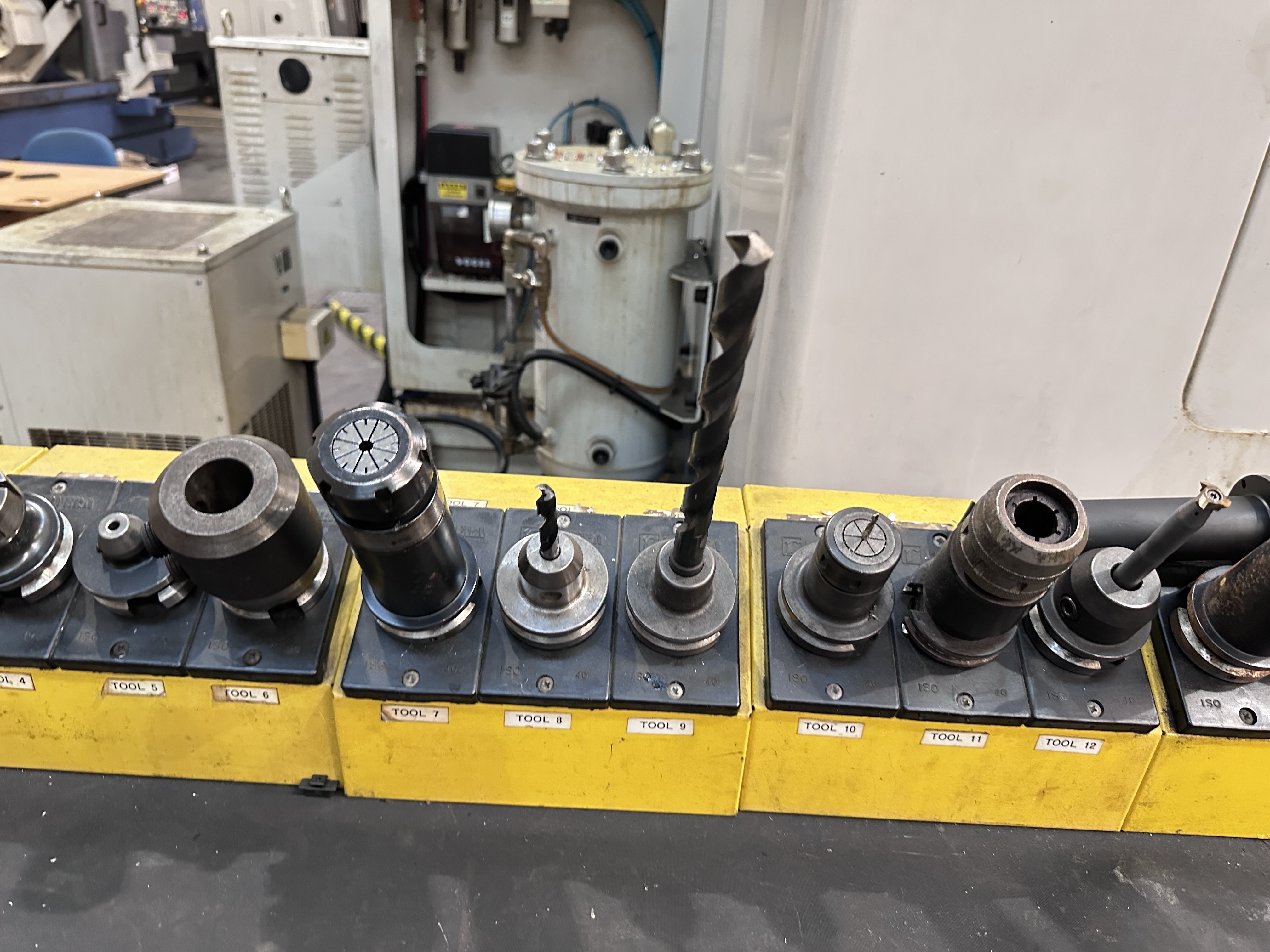 Work Bench, Vice & BT40 Spindle Tool Holders