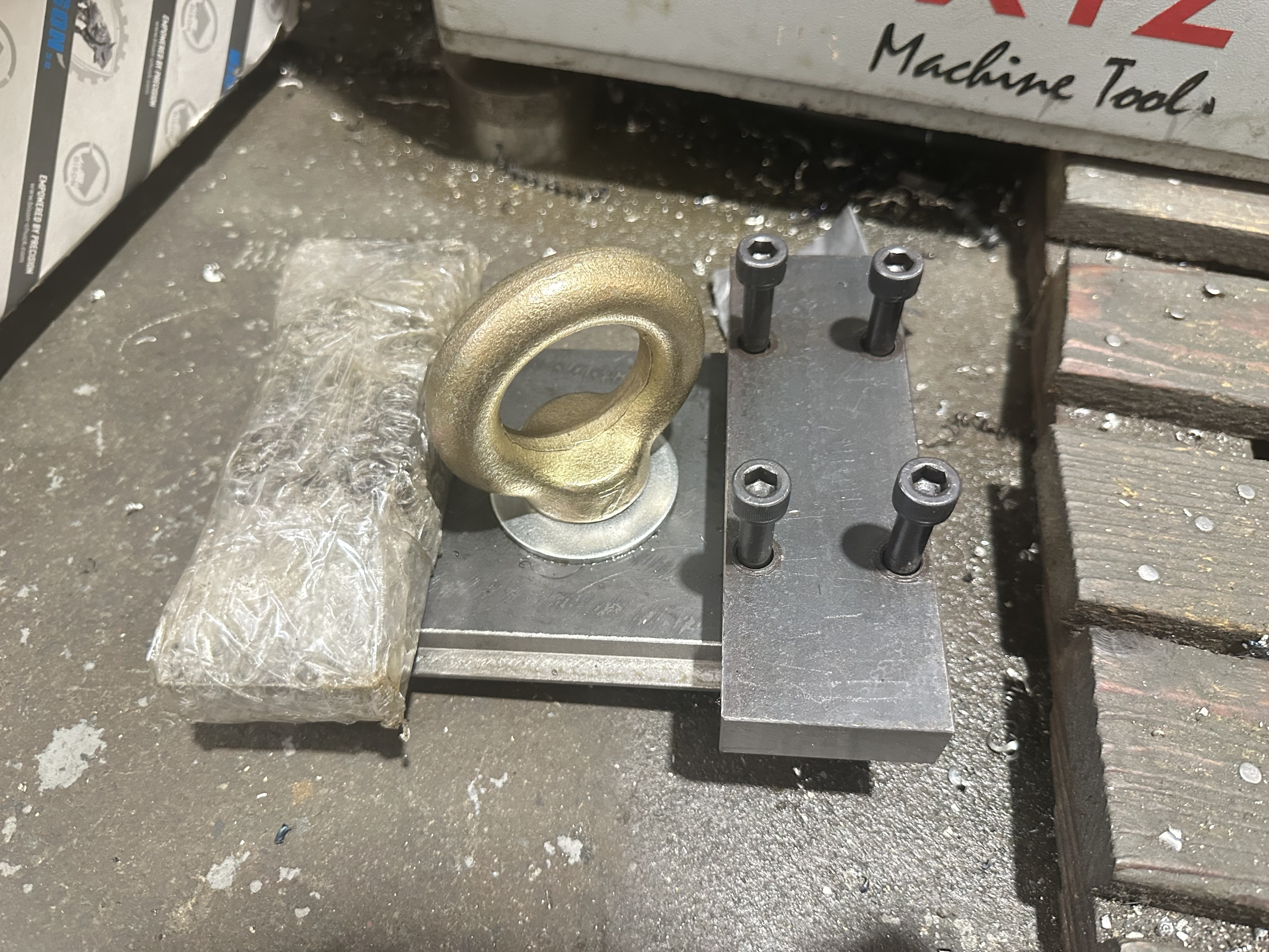 XYZ 1550VS  x 1230mm Gap Bed Manual Lathe with DRO (2024)