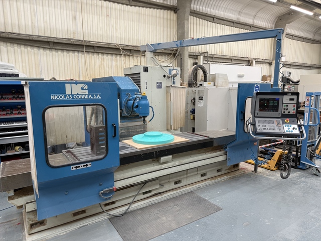 Correa CF22/25 Plus CNC Bed Mill. (1999)