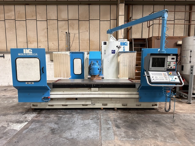 Correa CF22/25 Plus CNC Bed Milling Machine. (1999)