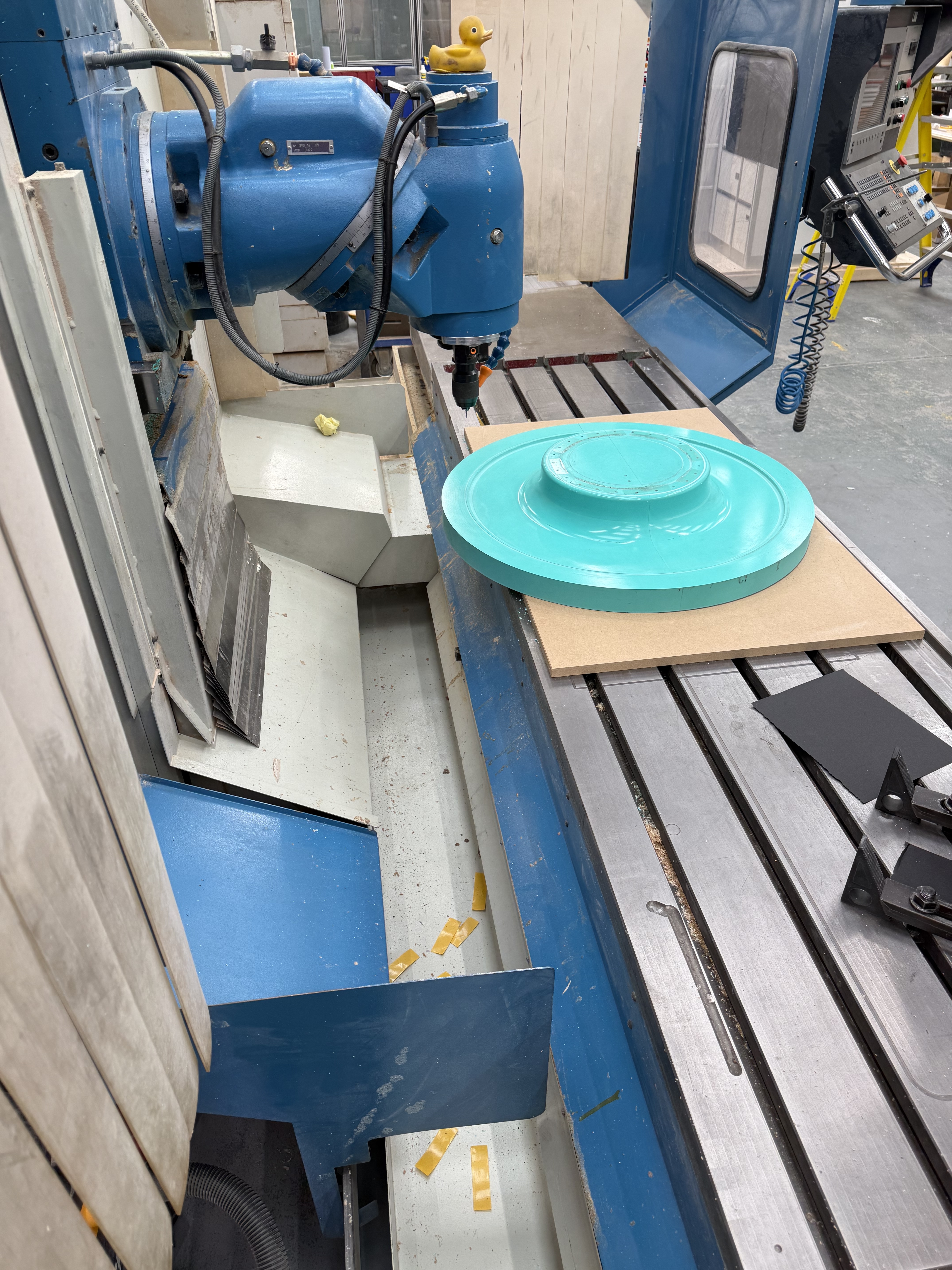Correa CF22/25 Plus CNC Bed Mill. (1999)