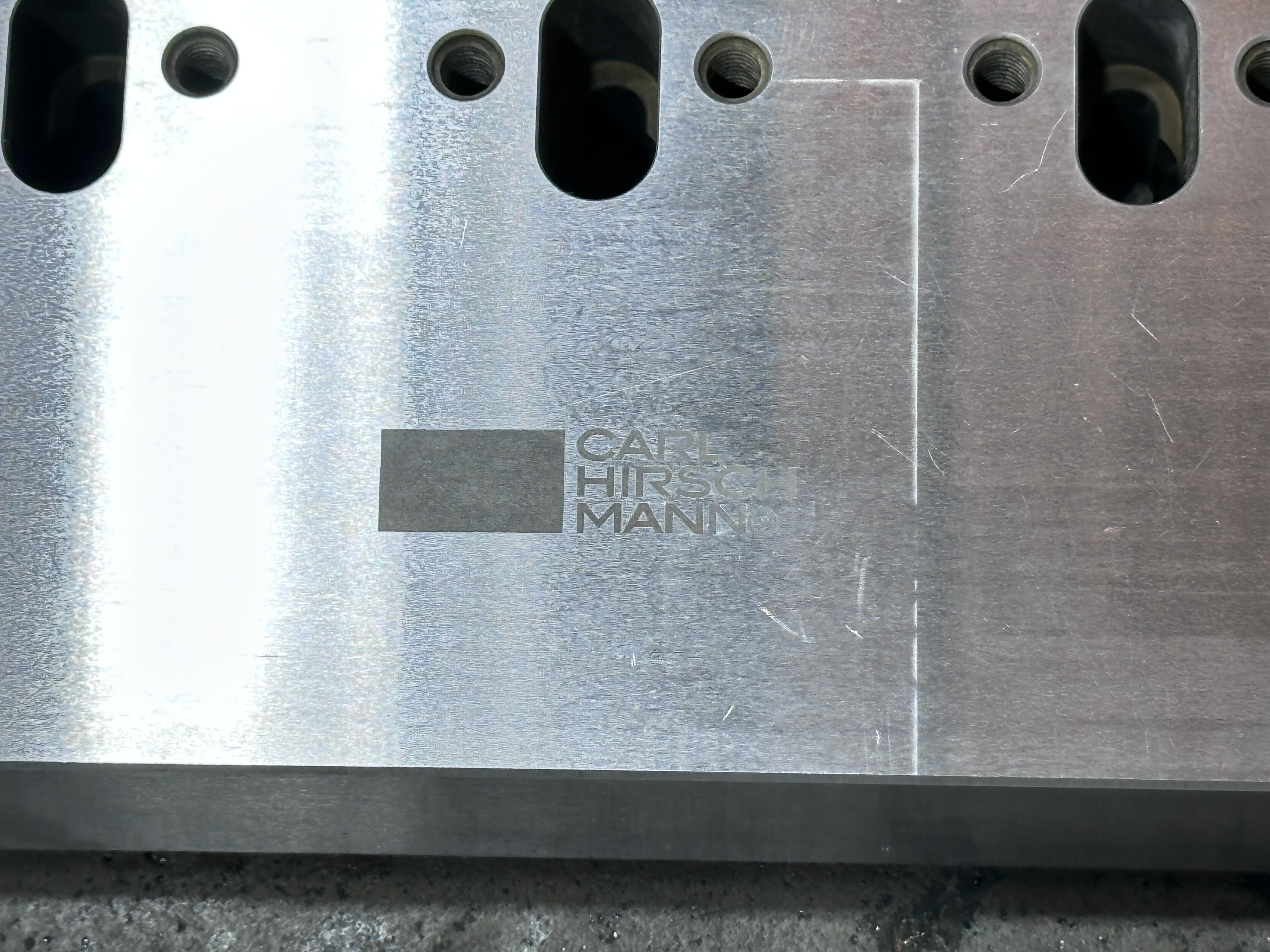 Mitsubishi MV2400R High-Precision Wire Electro-Discharge Machine. (2022)