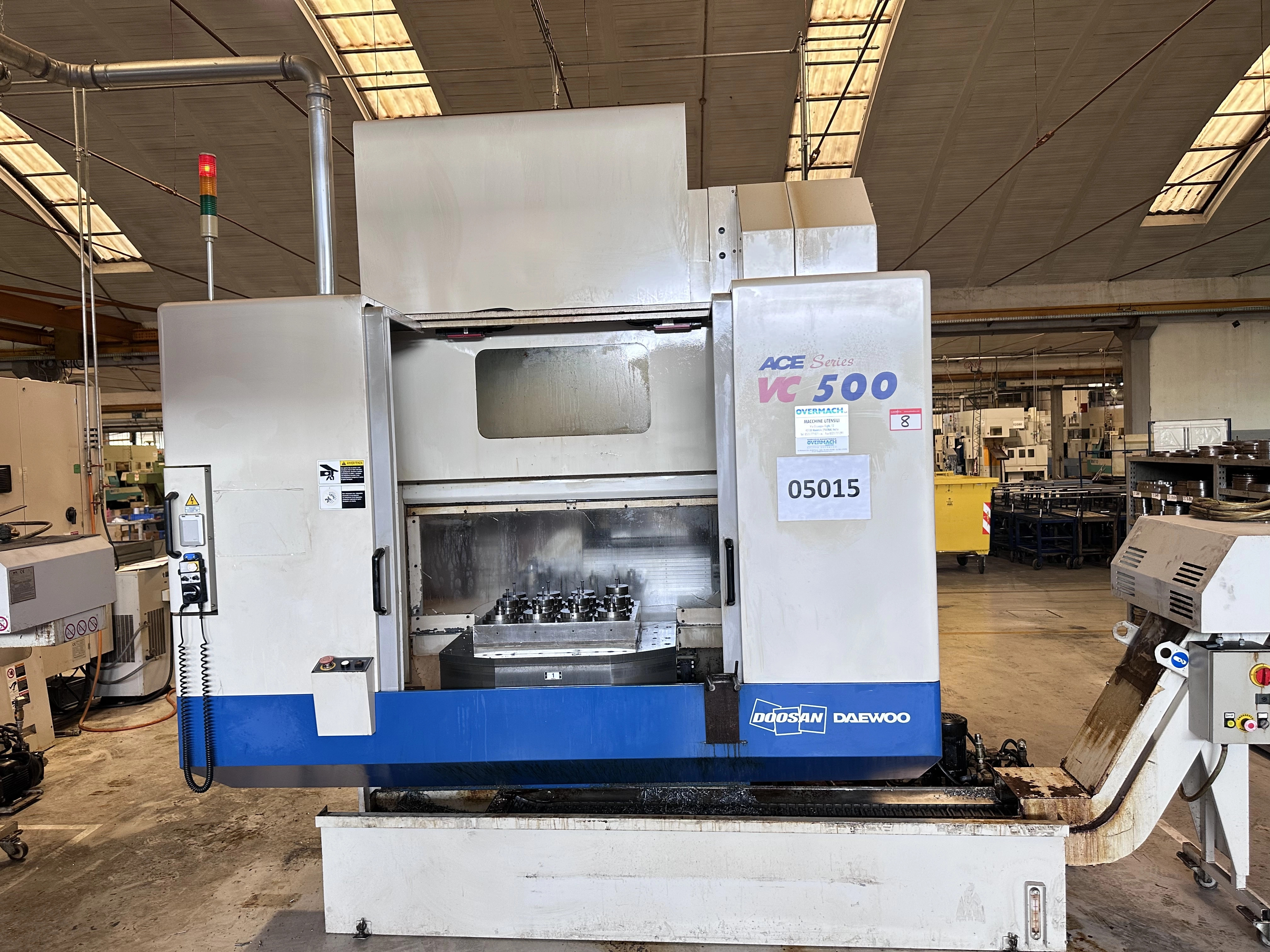 Doosan Daewoo Ace-VC500 Twin Pallet Horizontal Machining Centre with Fanuc Series 21i-MB CNC Control (2006)
