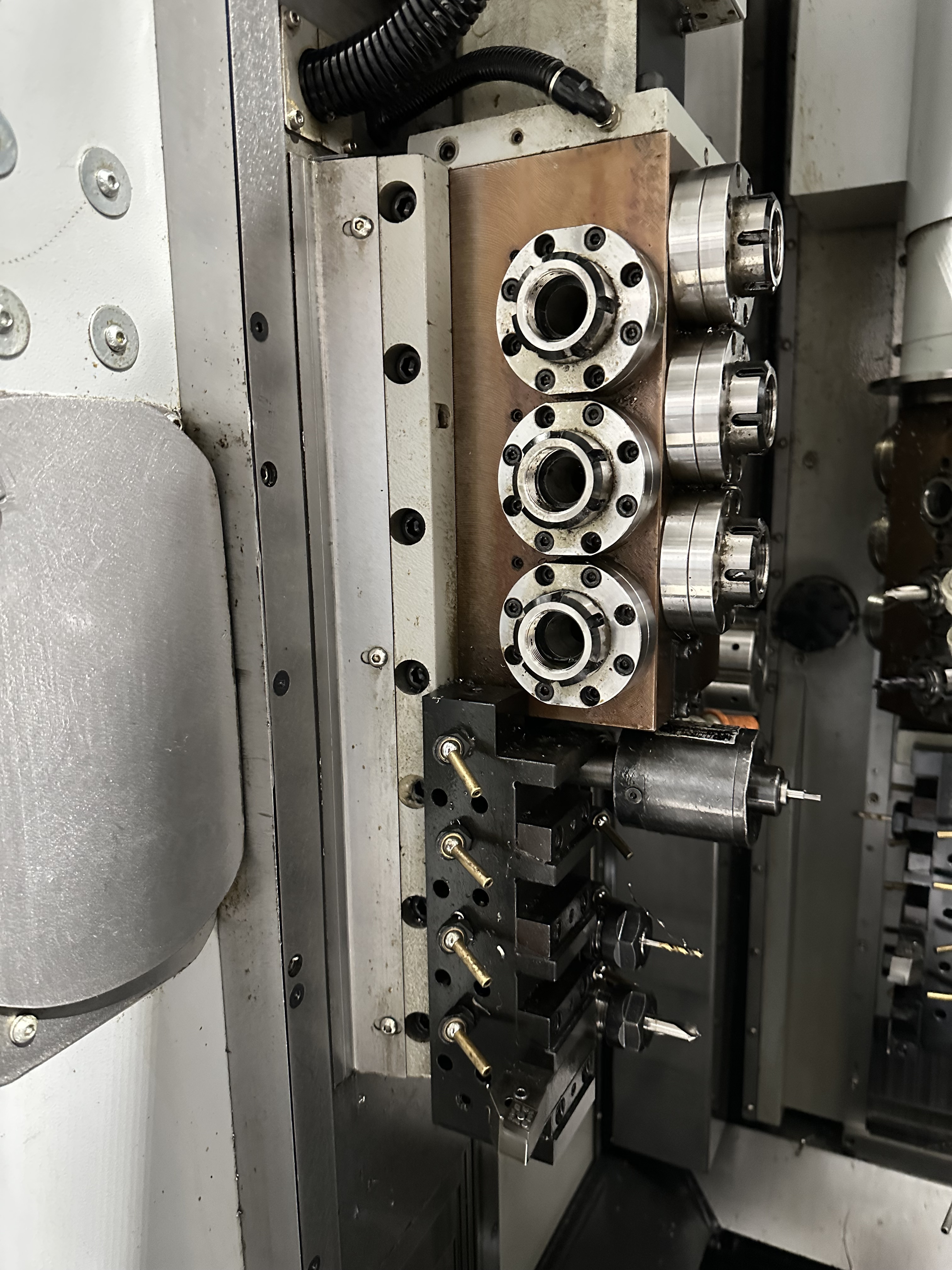 Dugard CY2 – 52MB Twin Spindle Double Y Axis CNC Lathe. (2015) 