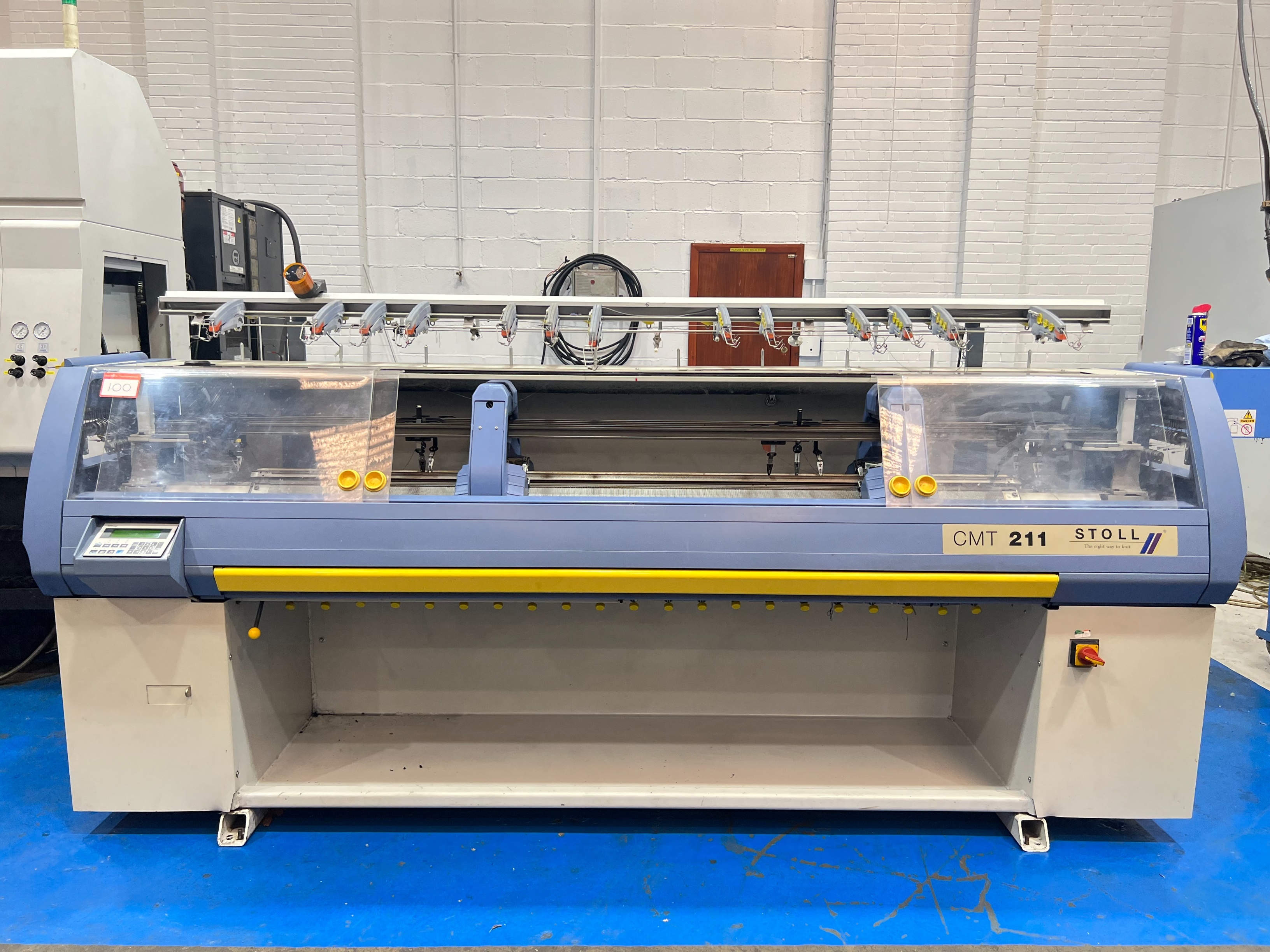 Stoll CMT 211 Flat Bed Knitting Machine