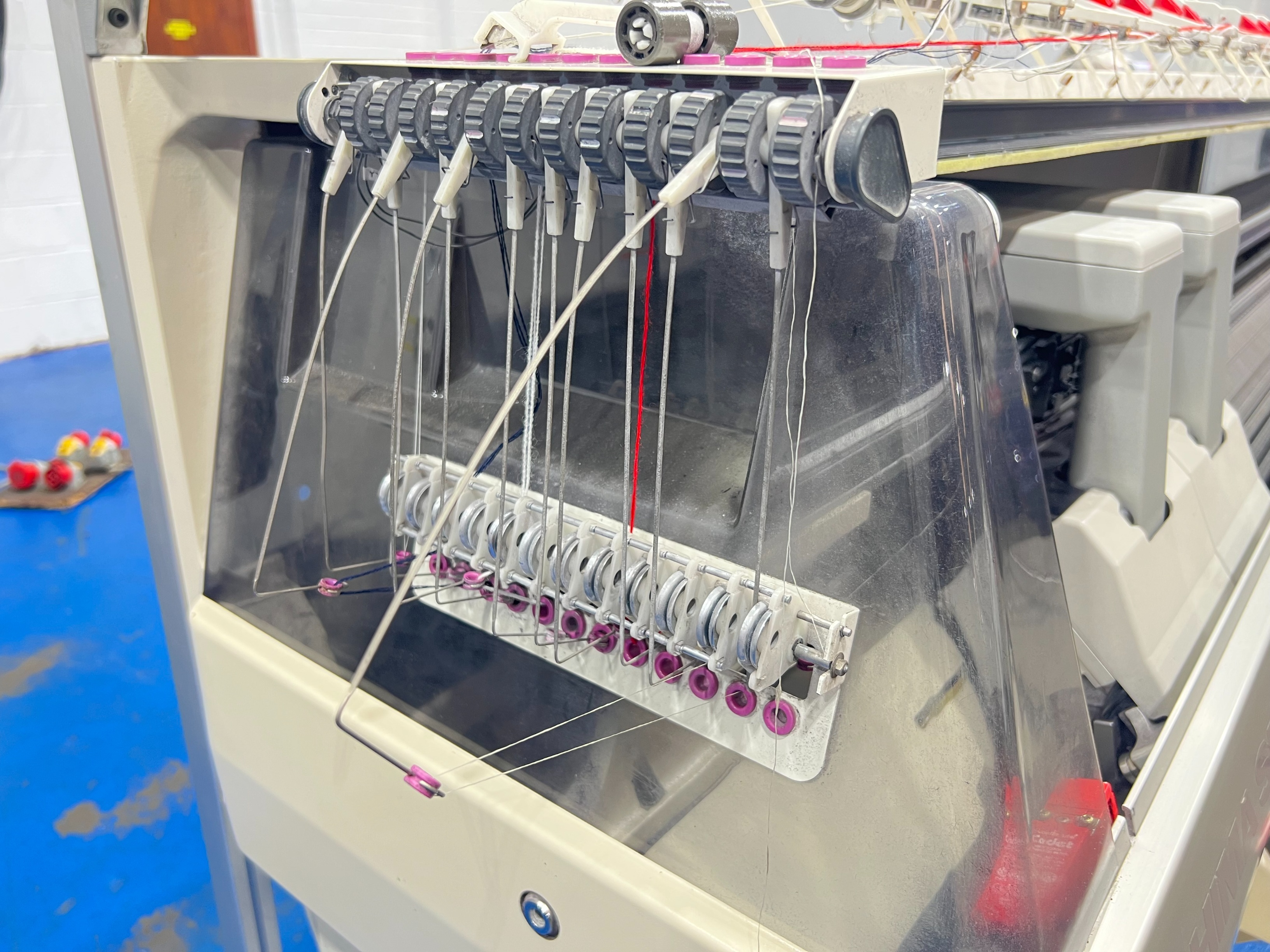 Shima Seiki SFJ 202-T Flat Bed Knitting Machine