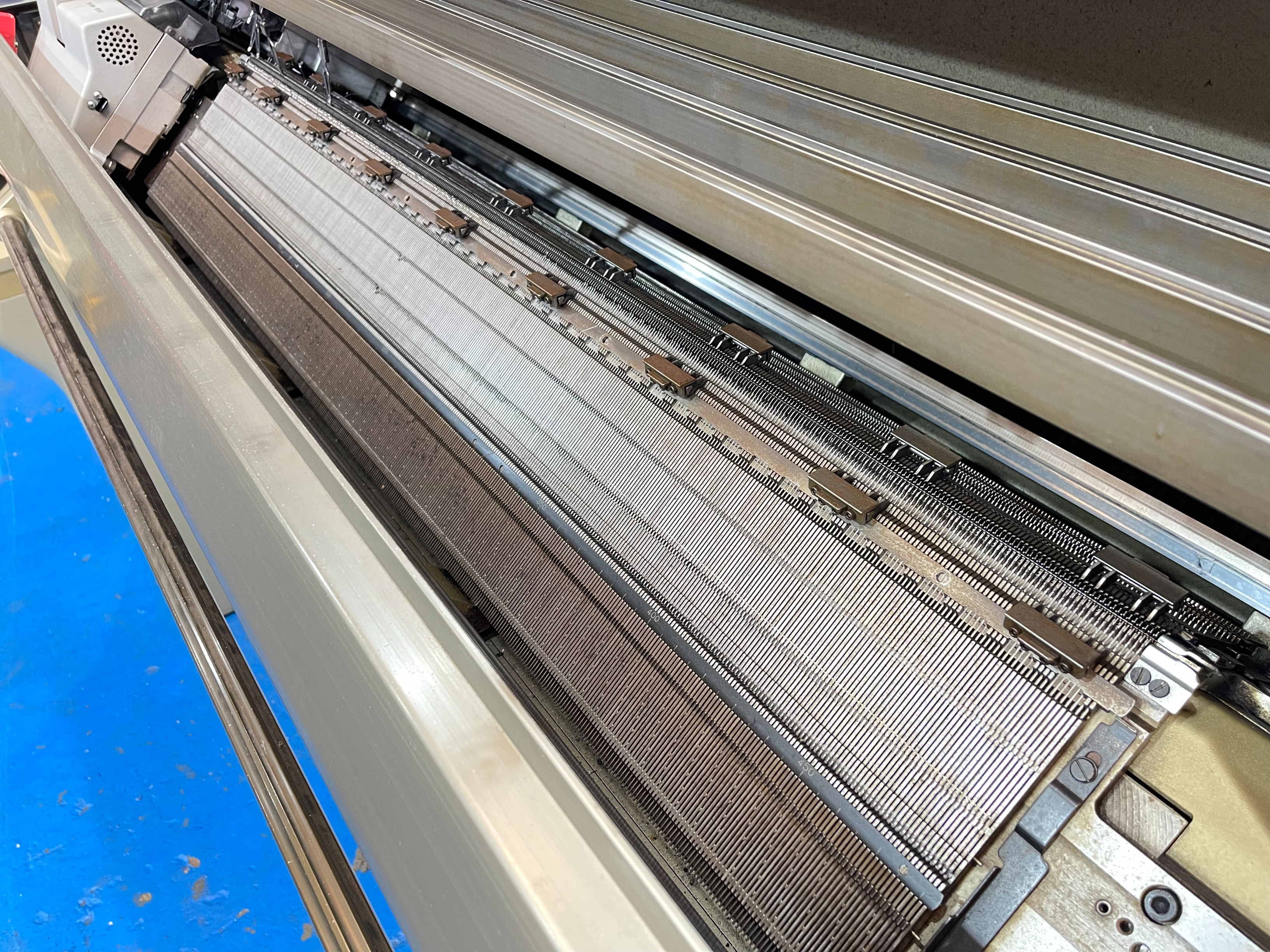 Shima Seiki SES 122RT Flat Bed Knitting Machine