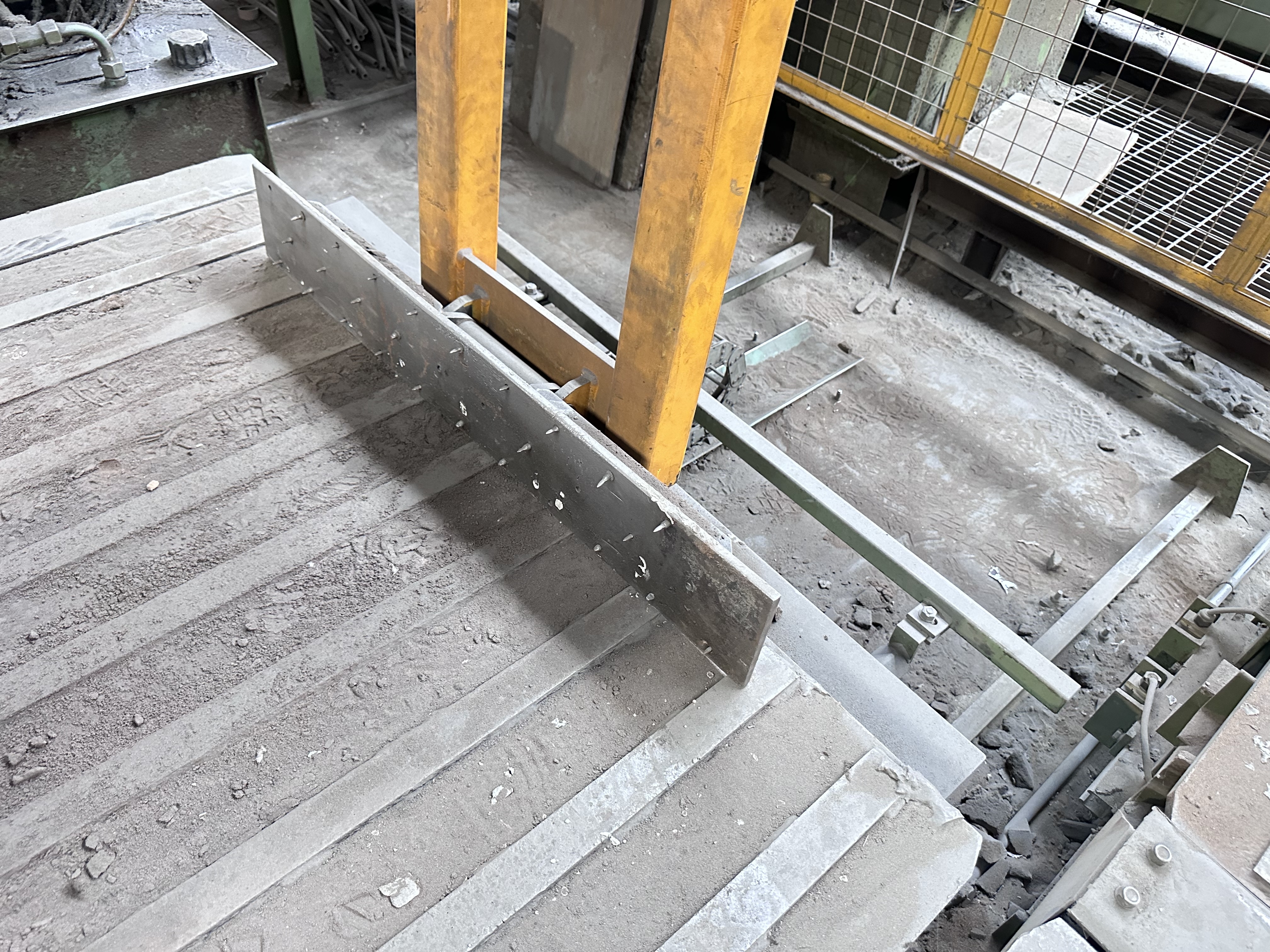 Stahl 2000kg Overhead Manipulator Grab