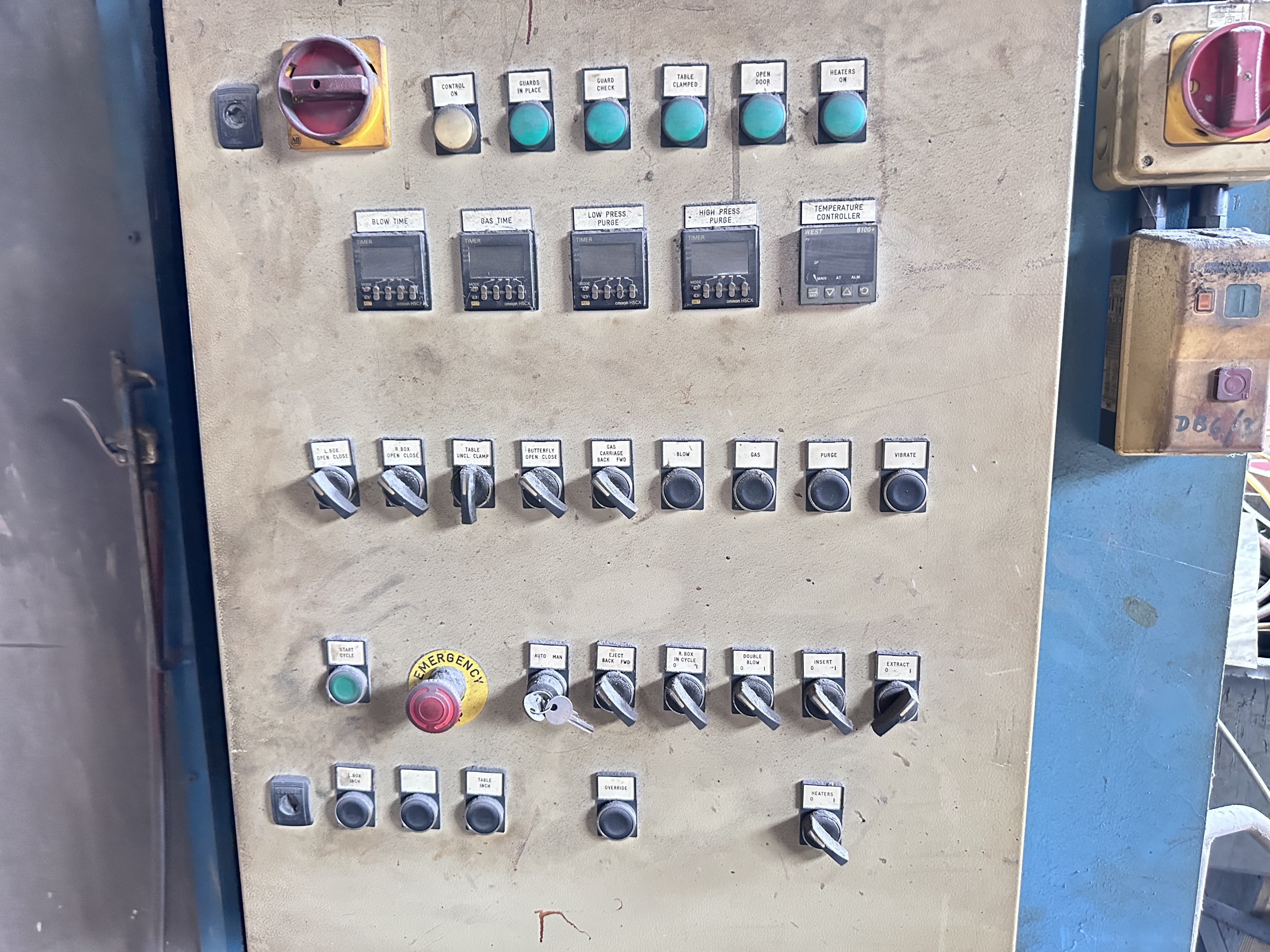 Guest Foundary Machines, Cold Box Core Making Machine