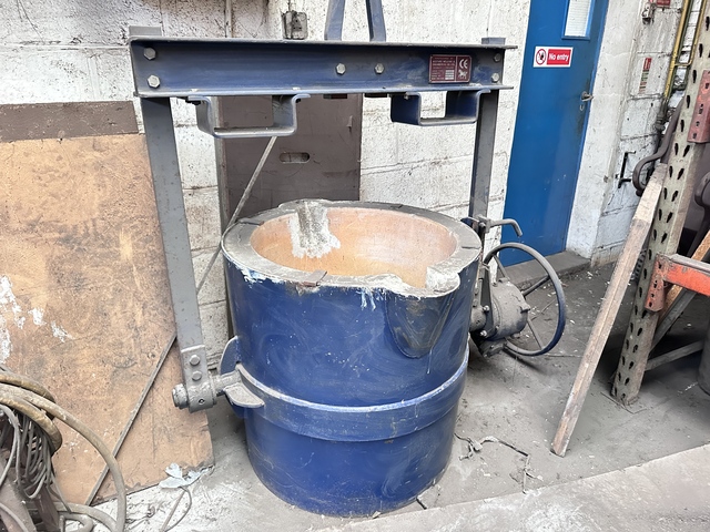 Acetarc Weld & Engineering Company Pouring Ladle (Unused)