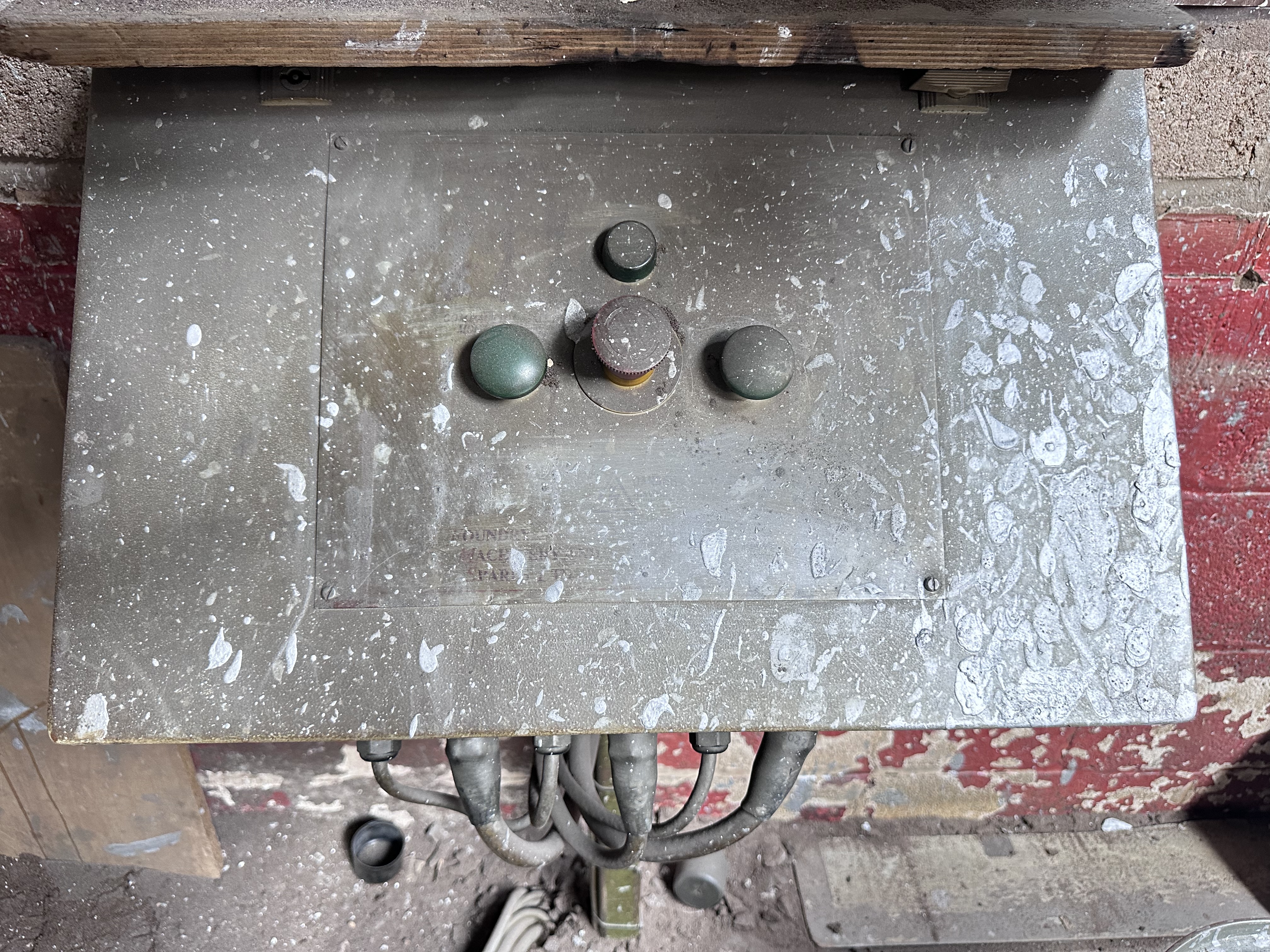 Sand Box Vibratory Table