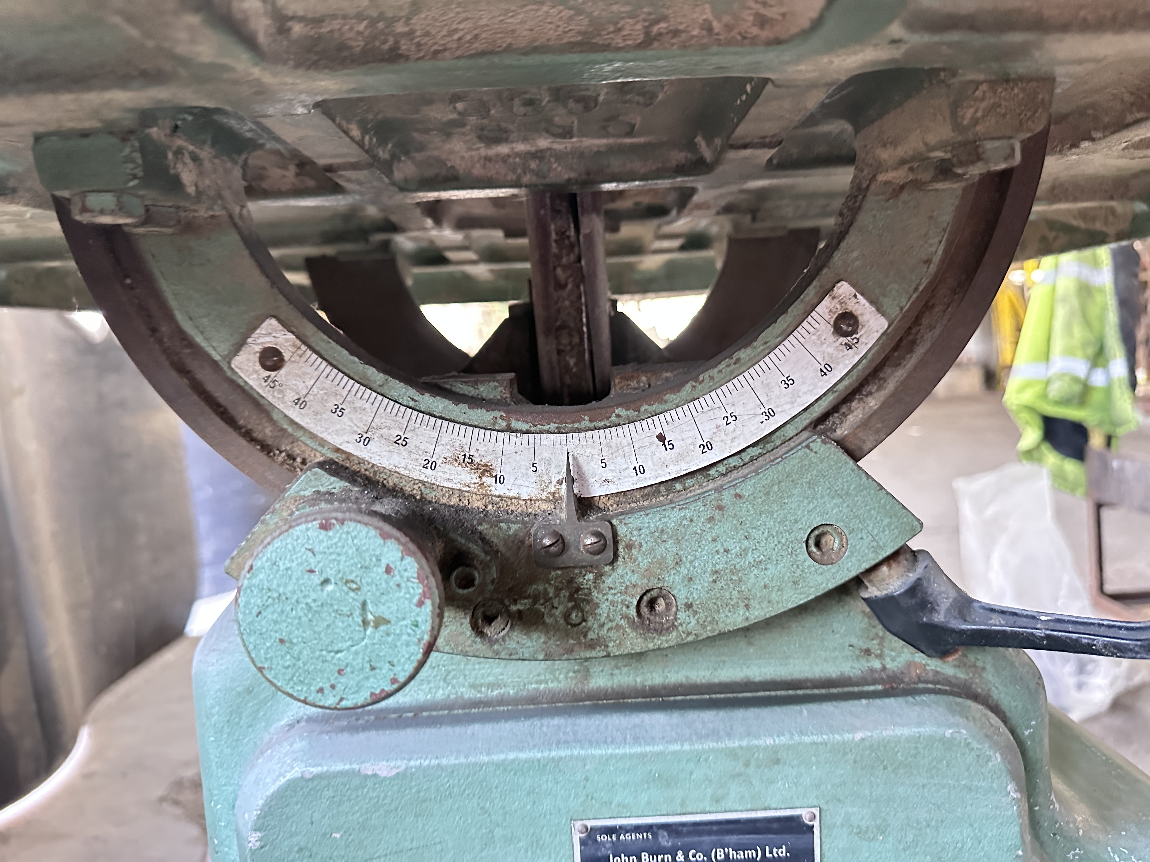 Phillipson BP Upstanding Vertical Band Linisher
