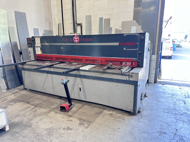 Axe & Status ES 3006 Hydraulic Guillotine (2006)