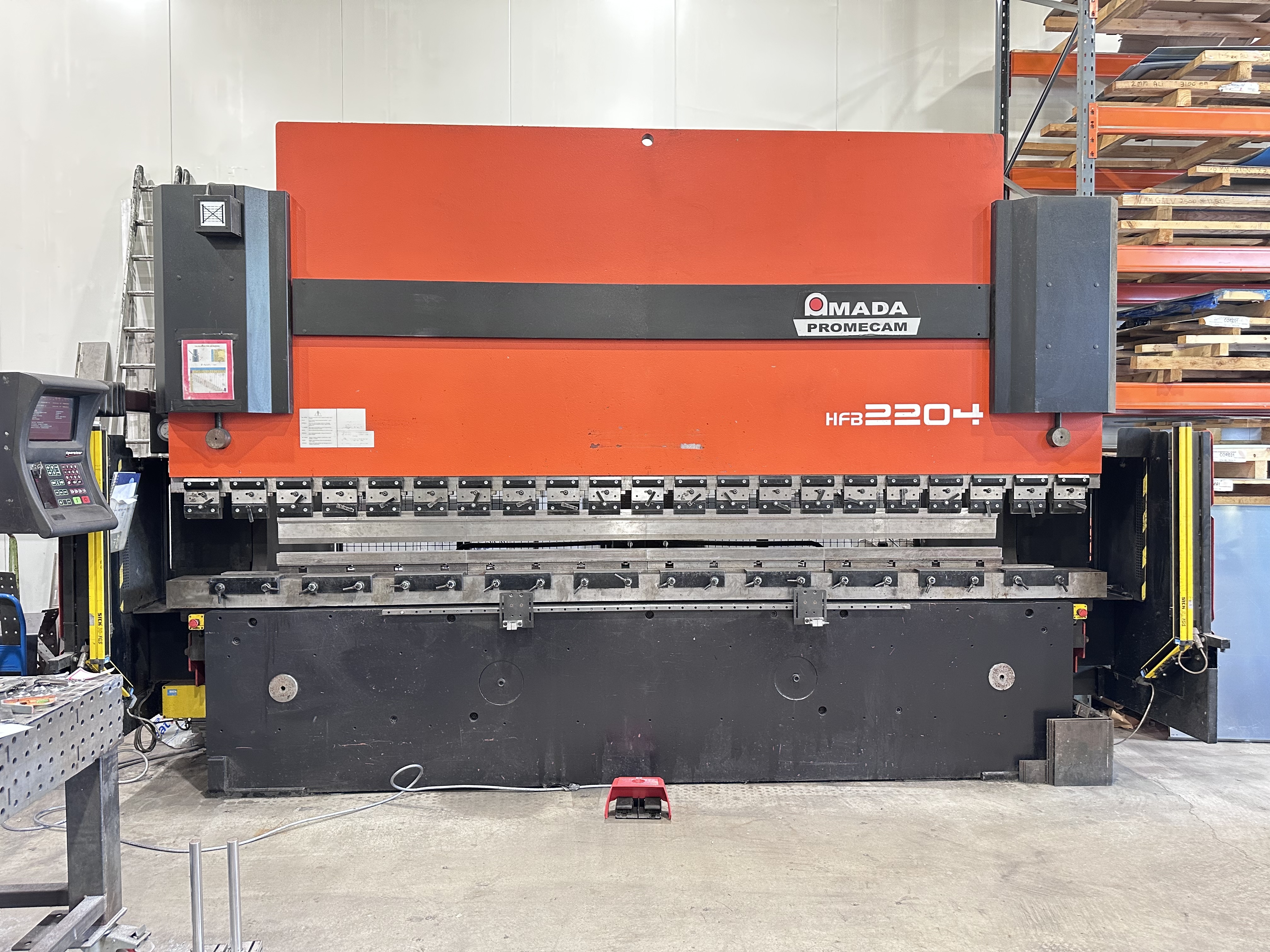 Amada Promecam HFB 2204 8-Axis Hydraulic Press Brake (1999)