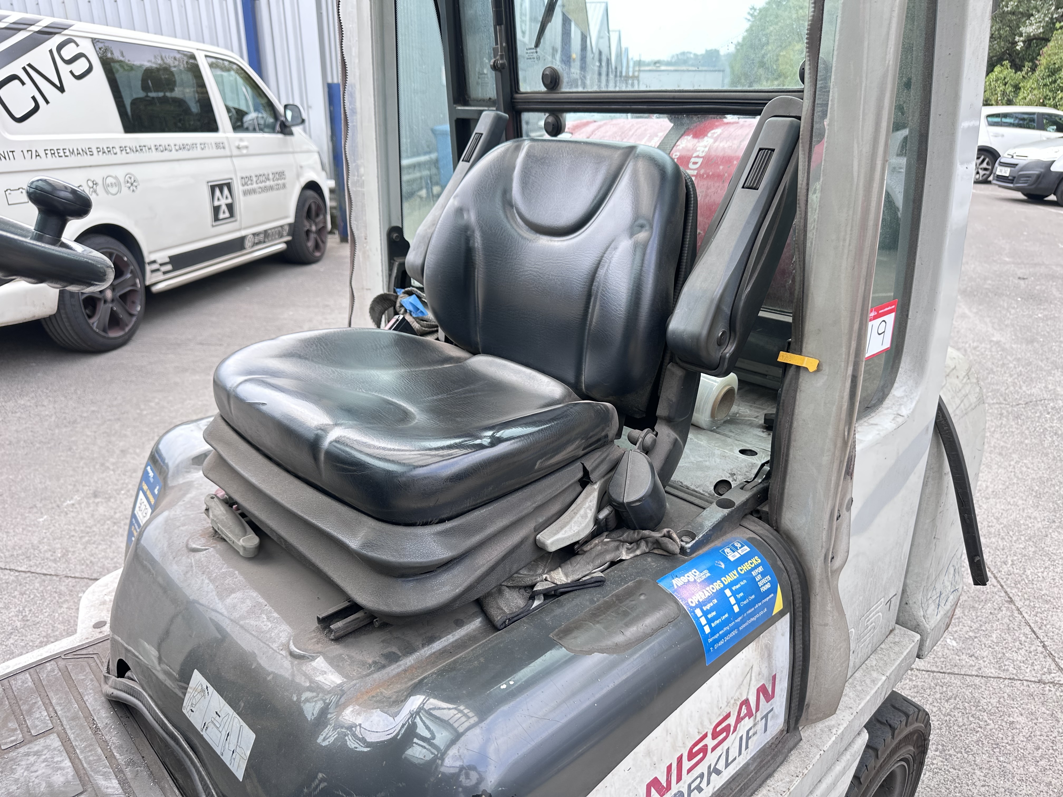 Nissan U1D2A25LQ 2.5T LPG Fork Lift Truck (2013)