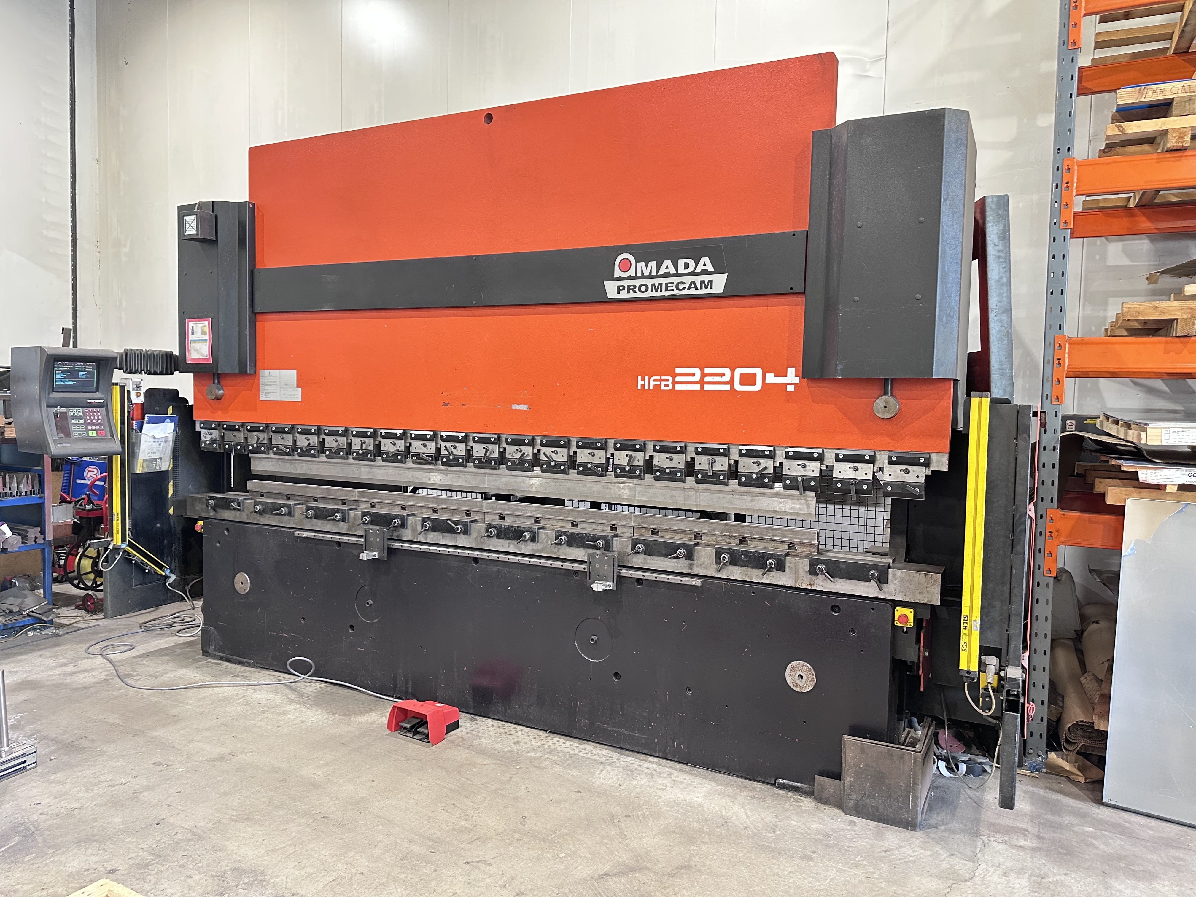 Amada Promecam HFB 2204 8-Axis Hydraulic Press Brake (1999)