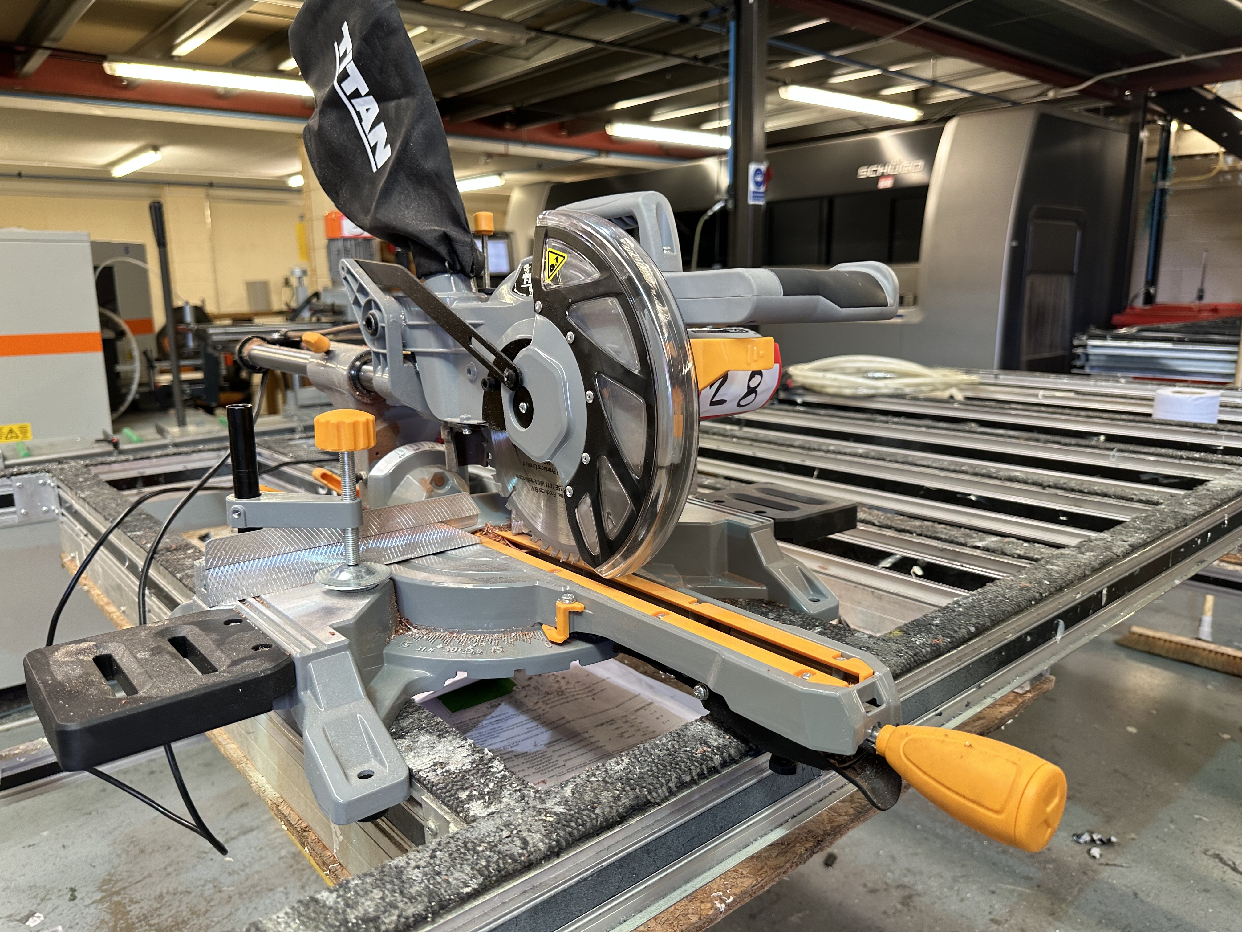Titan TTB794MSW Cross Cut Mitre Saw, 240V