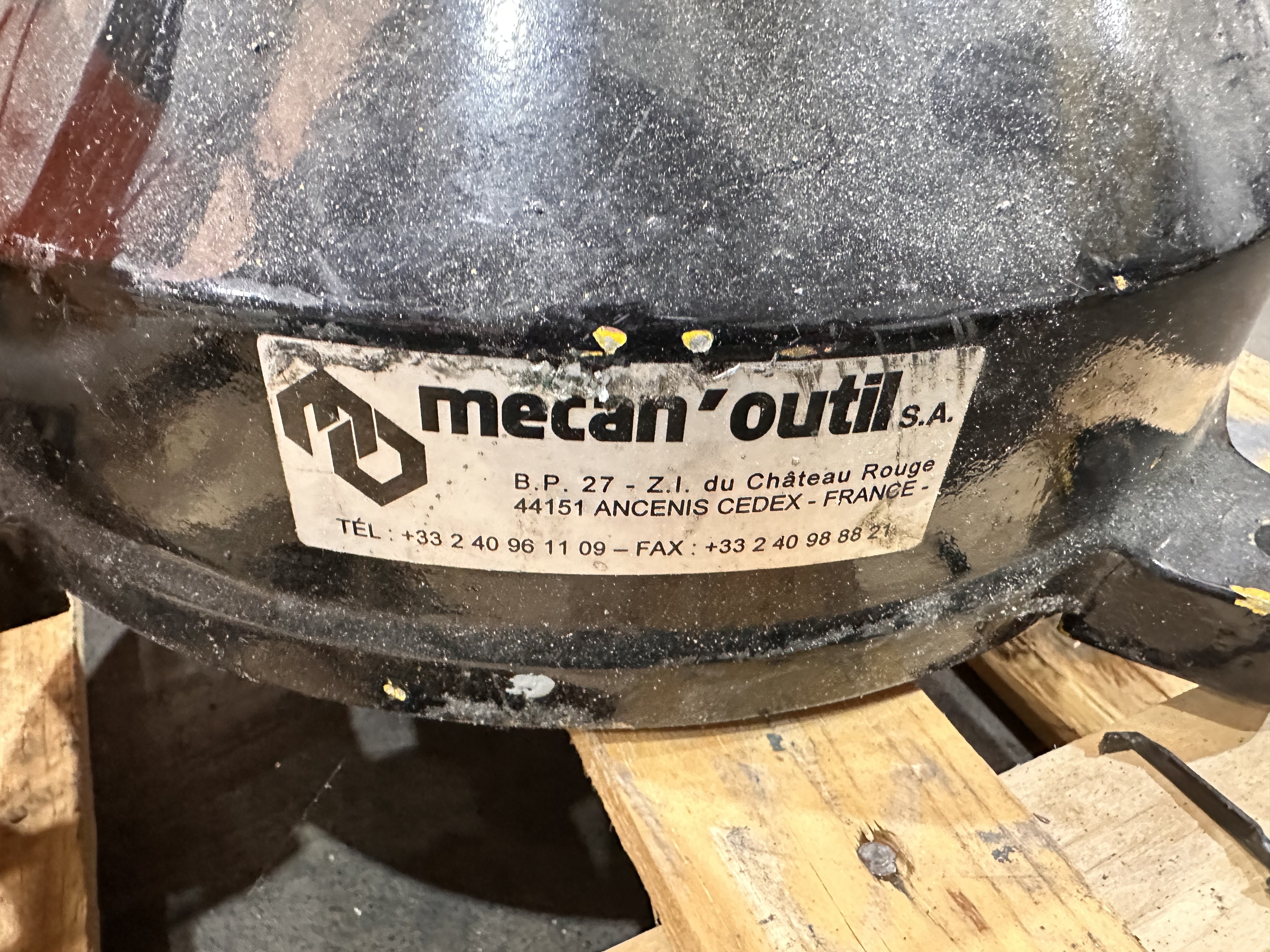 Selection of Profile Tooling including Mecan Outil Air Press Cylinder & Pedal