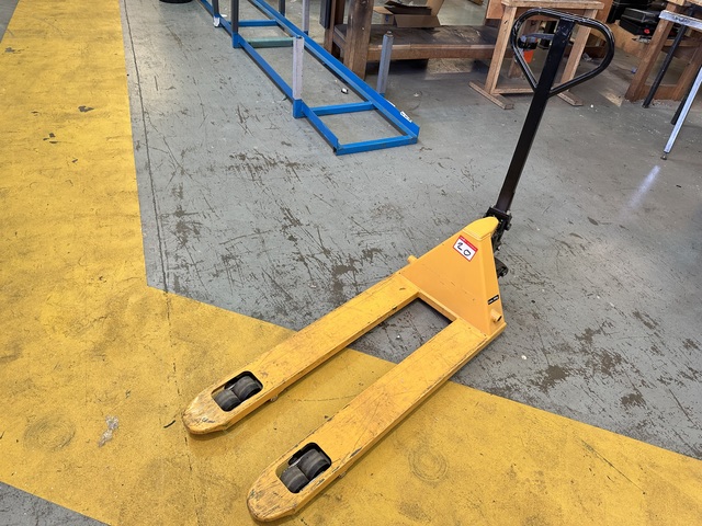 Pallet Truck HPT-D, Capacity 2500kg, Forks 540 x 1150mm (2020)