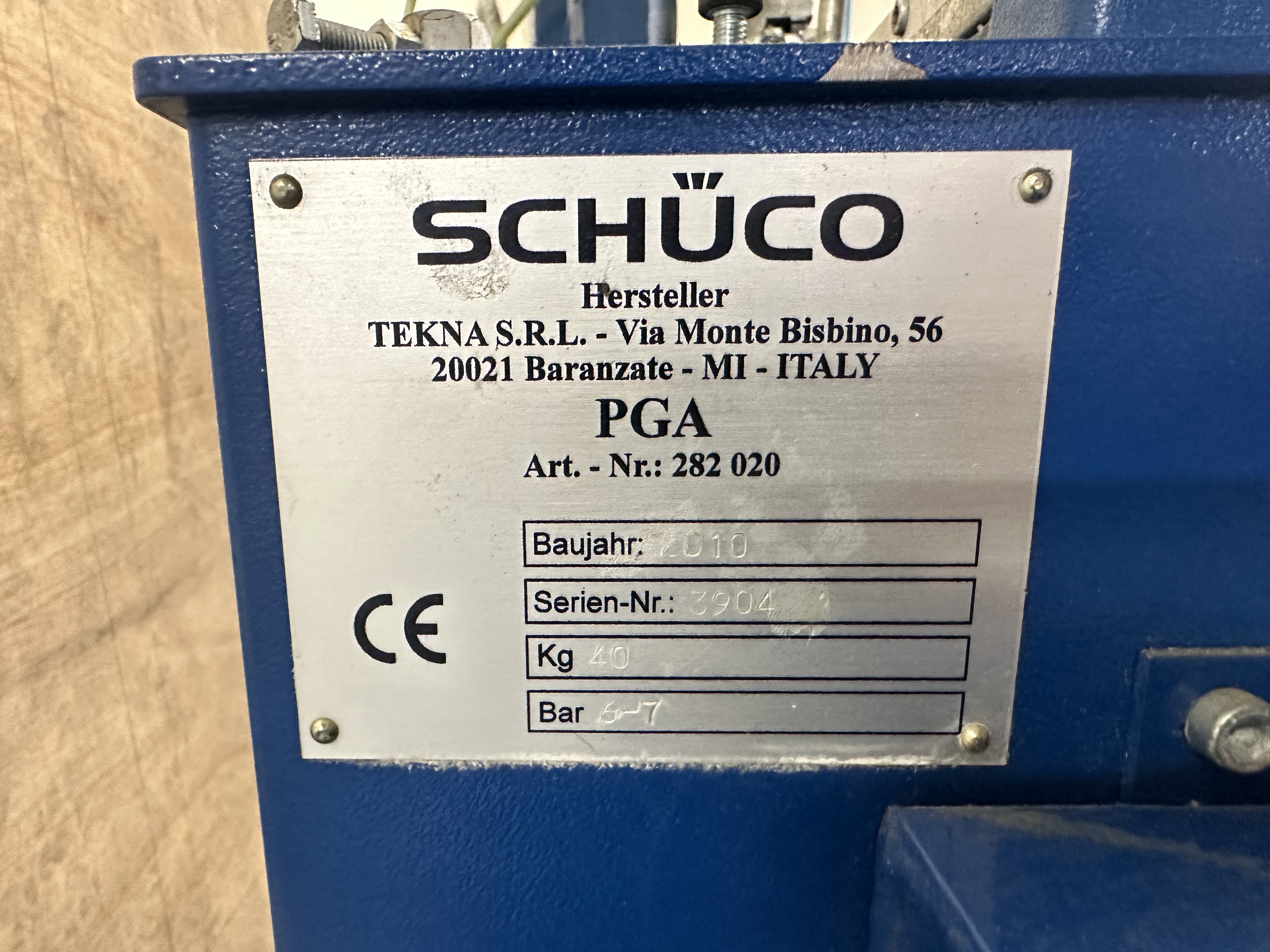 Schuco PGA (282 020) Pneumatic Press. (2010)