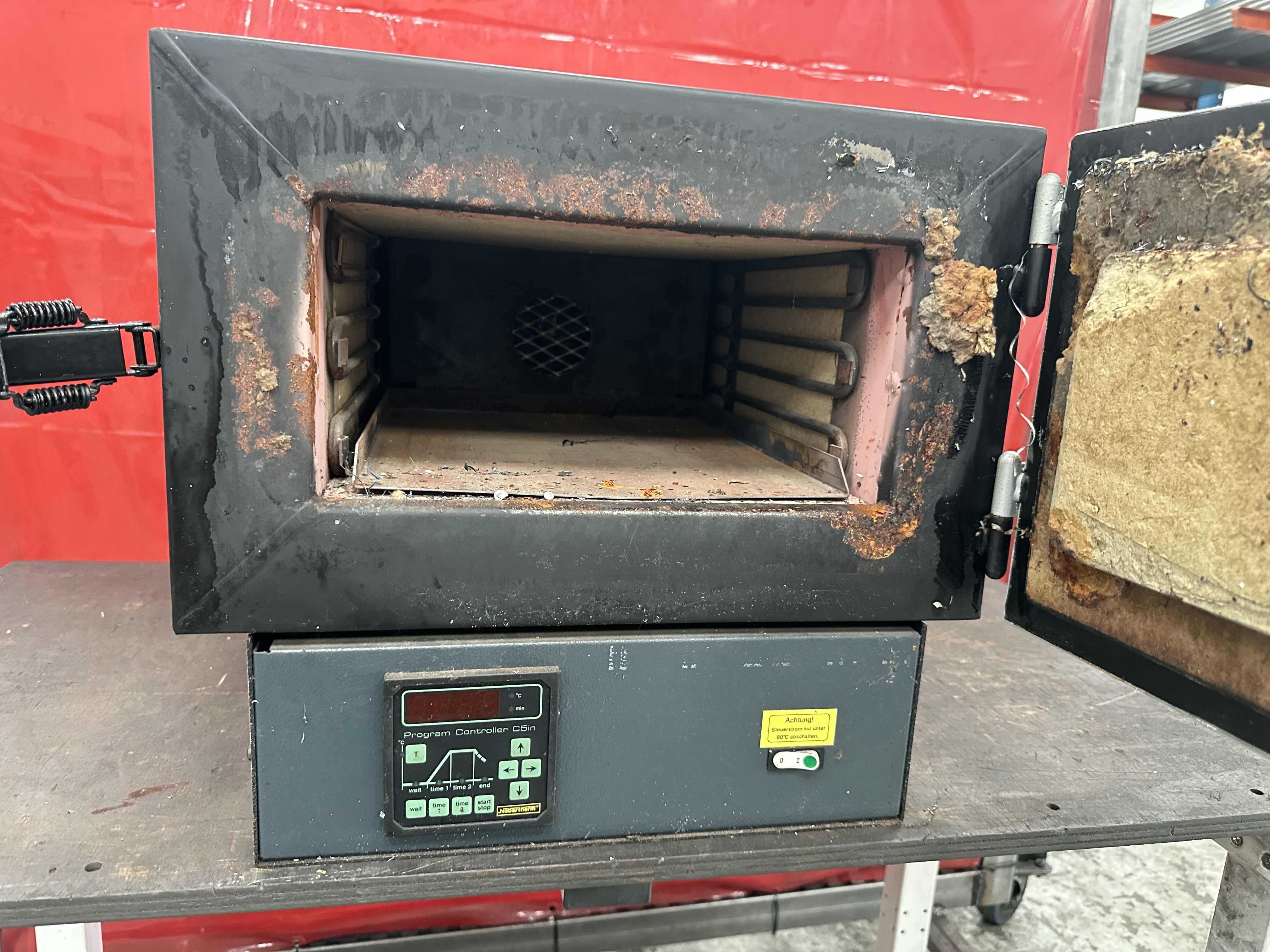 Nabertherm N15/65A H/T Oven (2003)