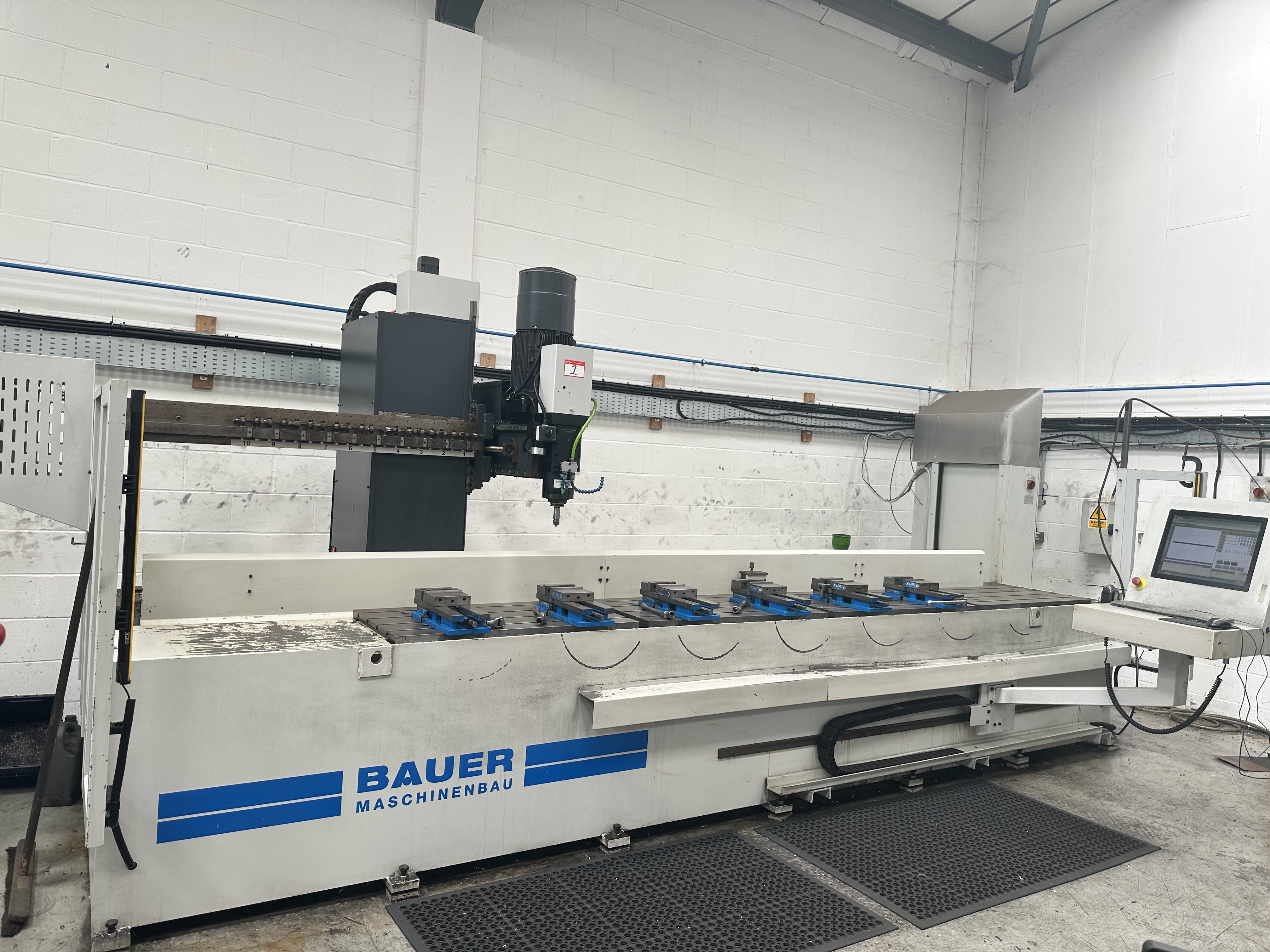 3499 - Bauer Bohmax Z40 Long Bed Drilling & Machine, Mazak VTC20B Machining Centre, MEP Cut-Off Saw, Drills, Compressors and Tube Processing Equipment previously used by TubeTek Ltd, removed for convenience of sale