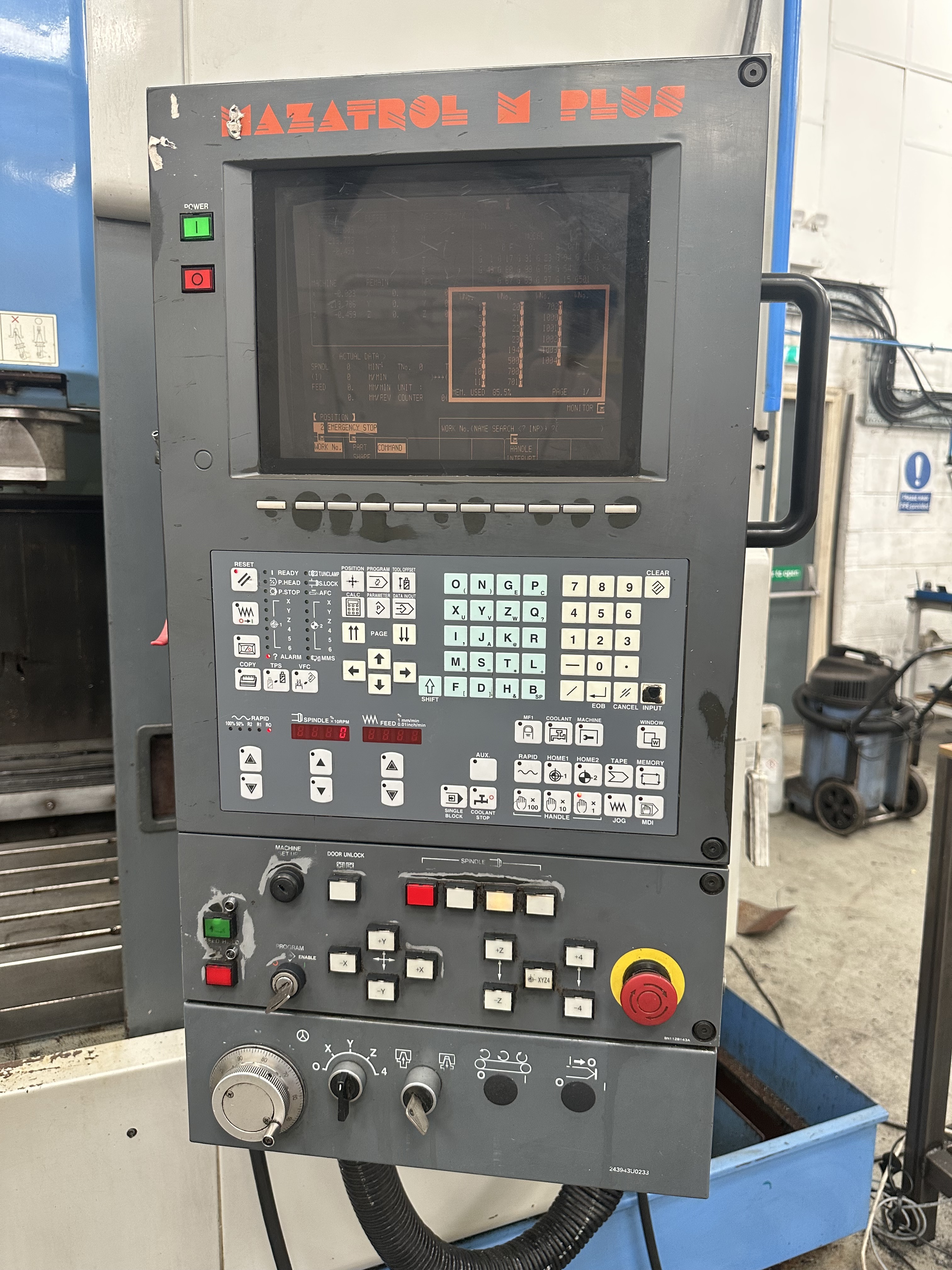 Mazak VTC-20B M+ Vertical CNC Machining Centre with Mazatrol M Plus CNC Control (1997)