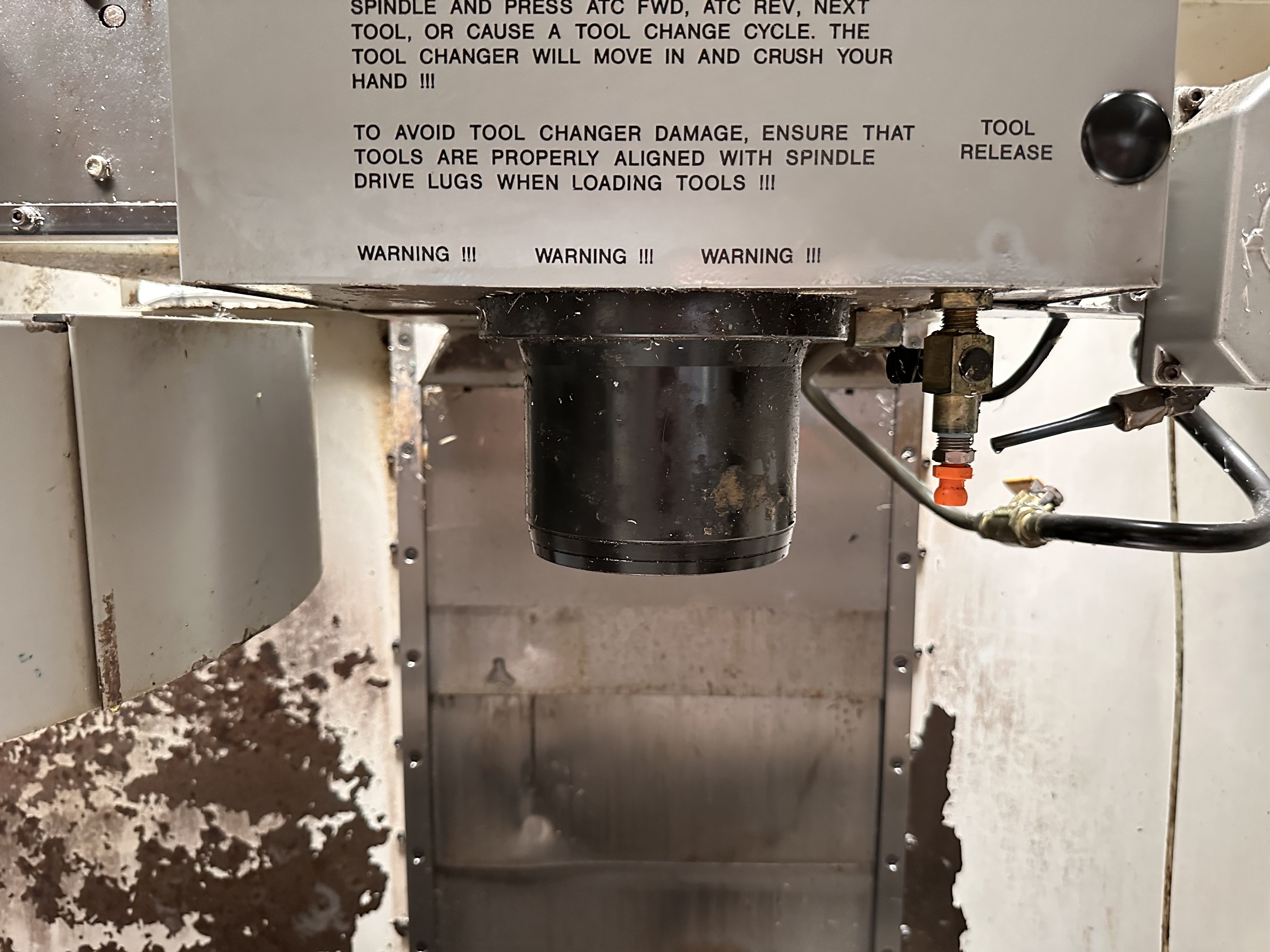 Haas VF-2 CNC Vertical Machining Centre with Haas Control. (04/1997)