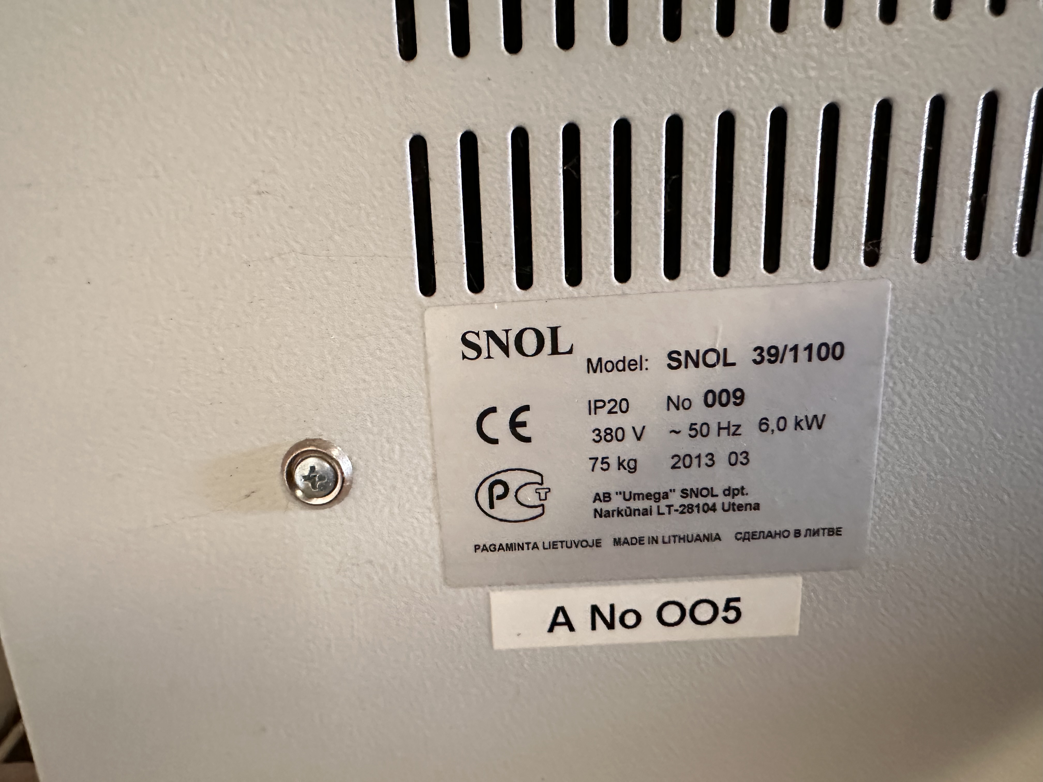 SNOL 39/1100 Electric Heat Treatment Furnace