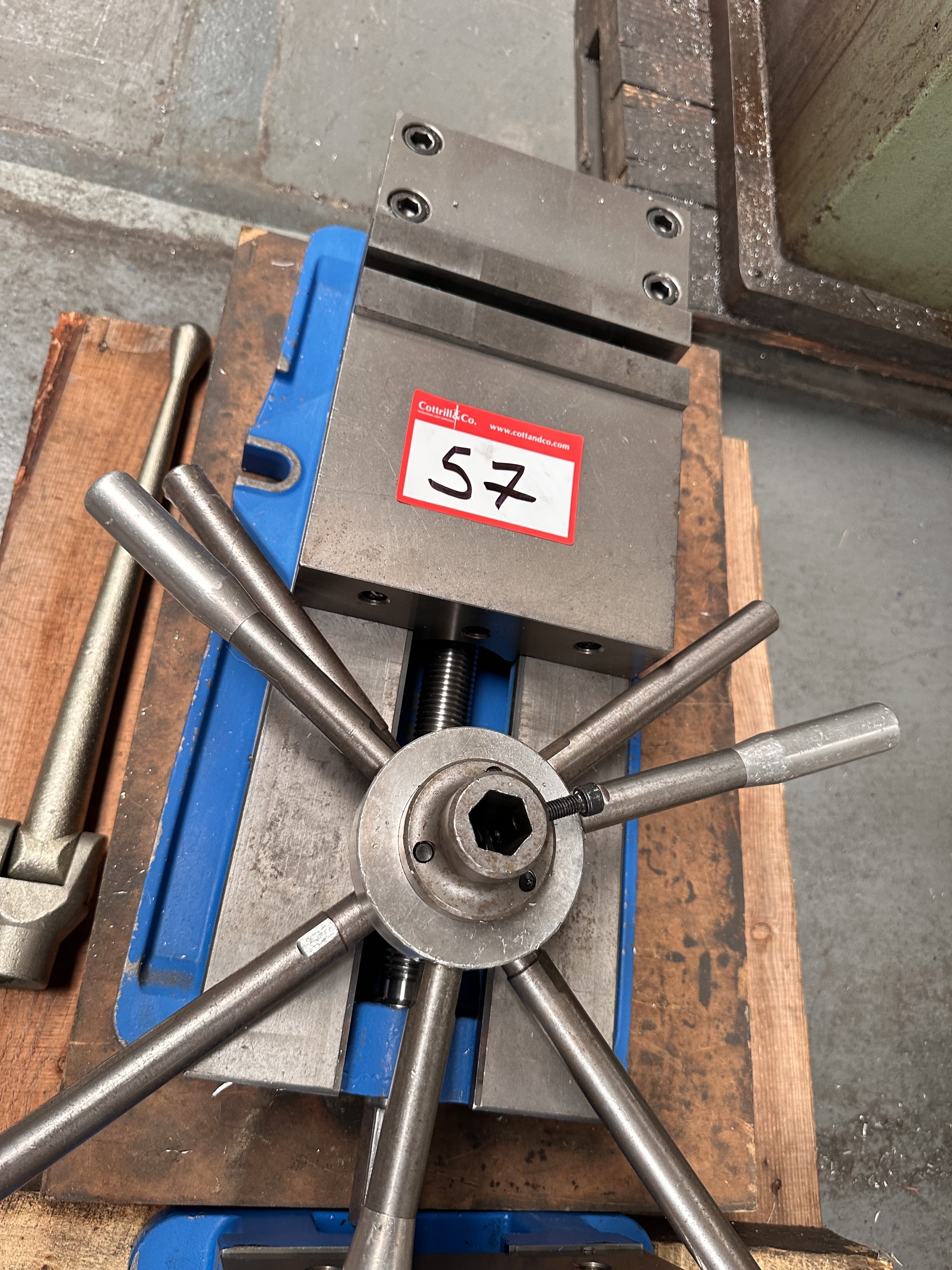 Kurt 8" Machine Vice