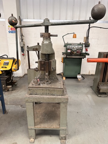 No. 6 PB Manual Fly Press