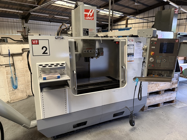 Haas VF2DHE Vertical Machining Centre. (02/2006)