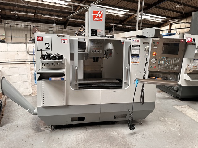 Haas VF2DE Vertical Machining Centre with Haas CNC Control. (02/2006)