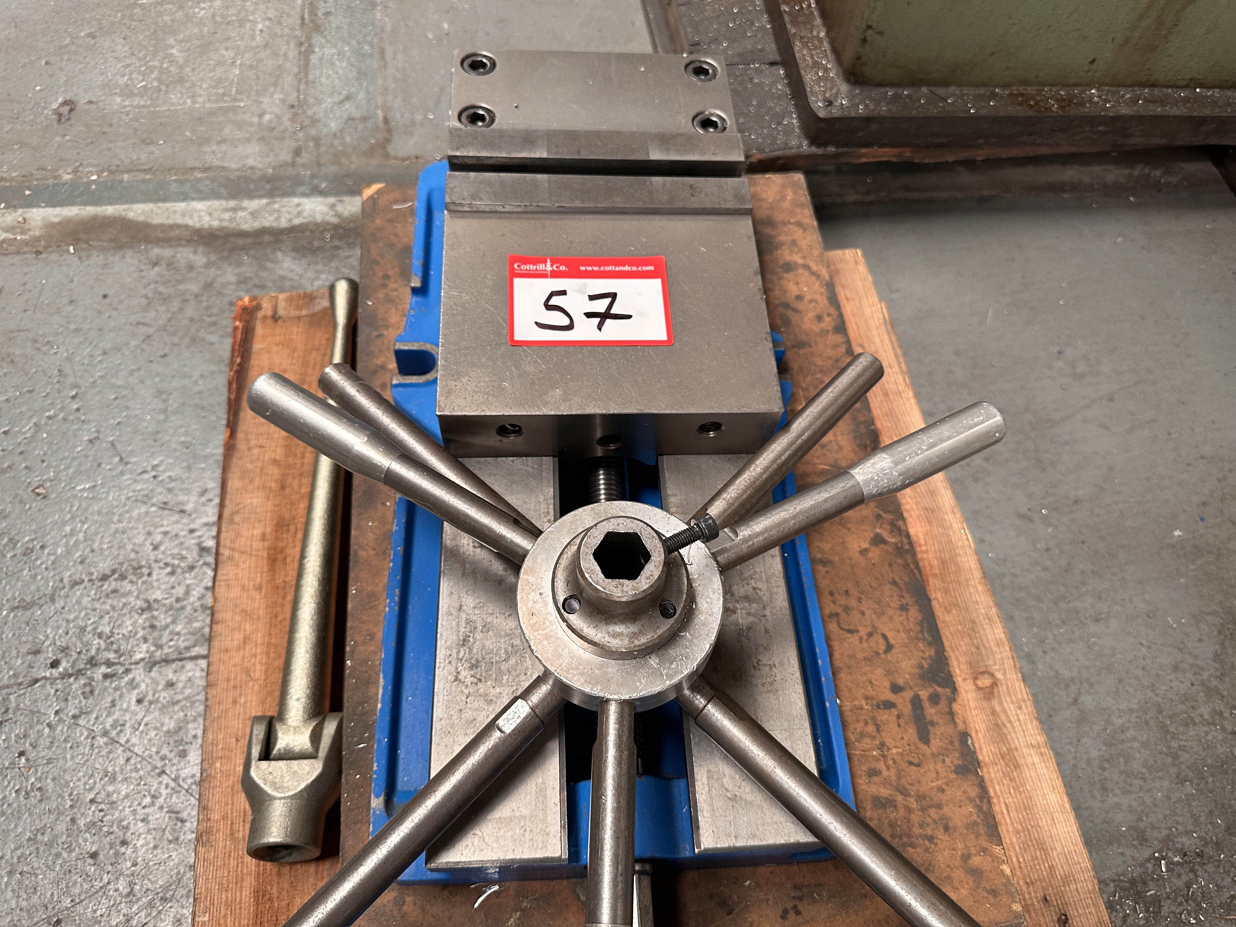 Kurt 8" Machine Vice