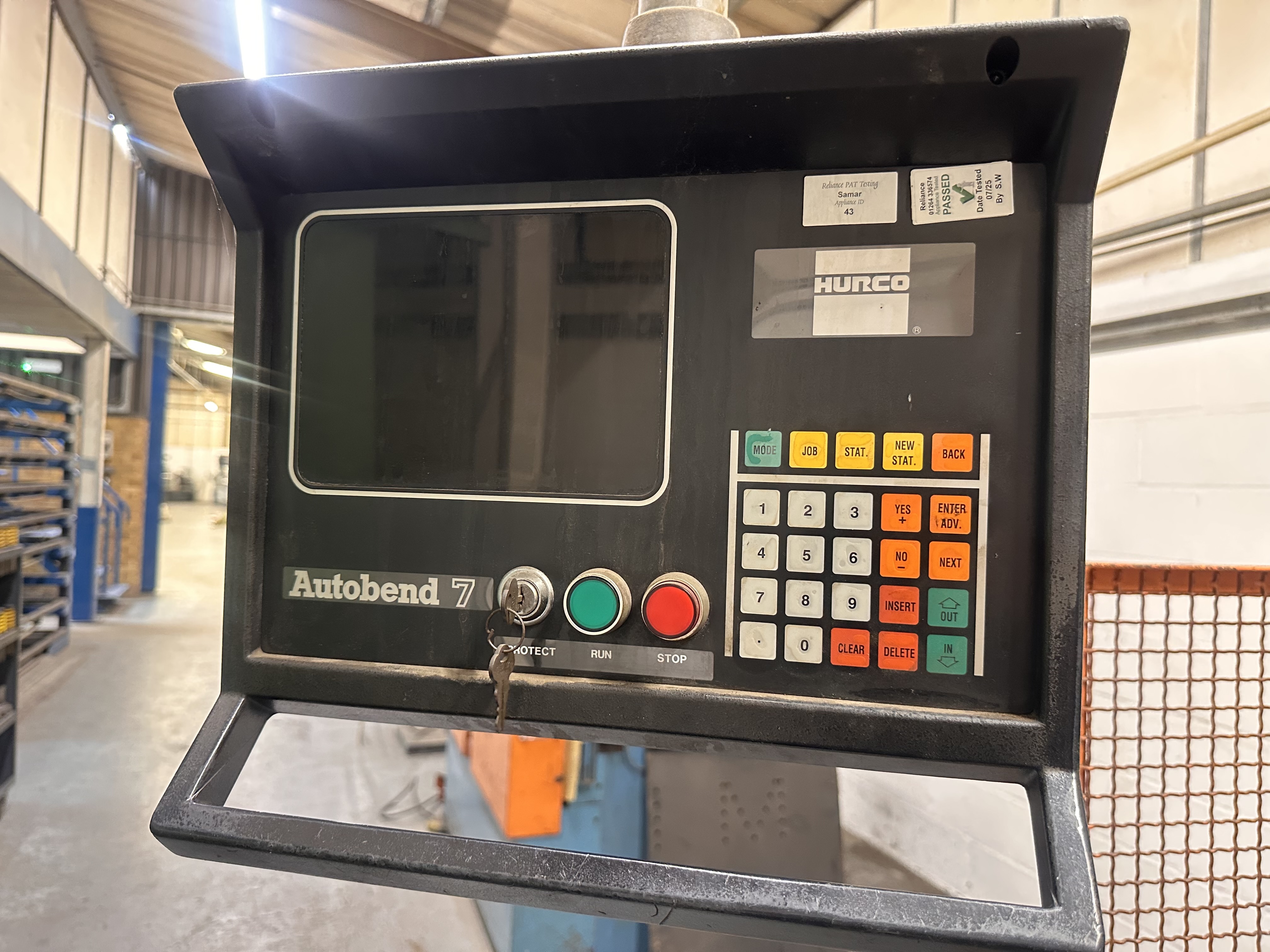 Hurco Megoform Hydraulic Press Brake with Autobend 7 Control