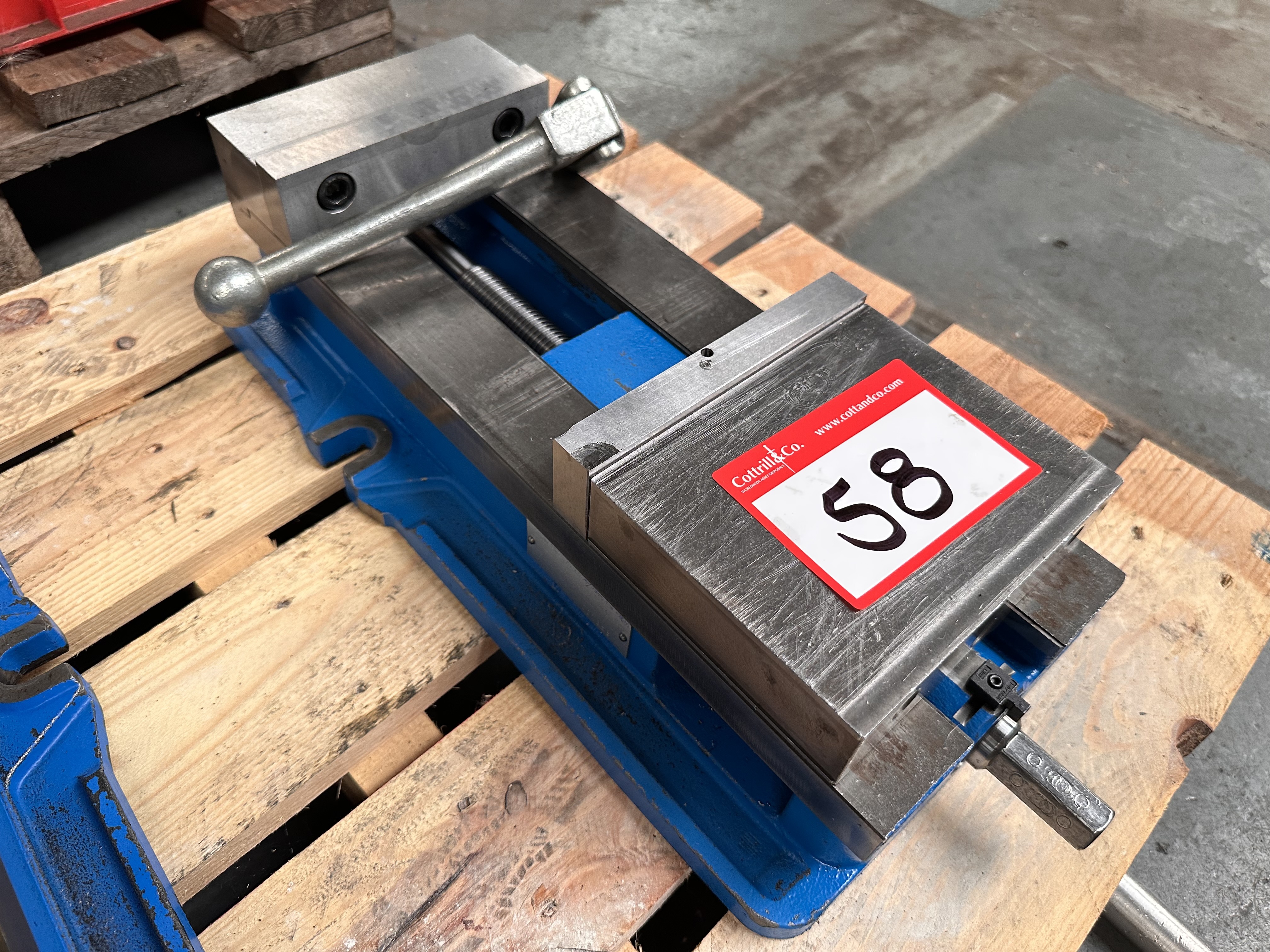 Kurt 6" Machine Vice